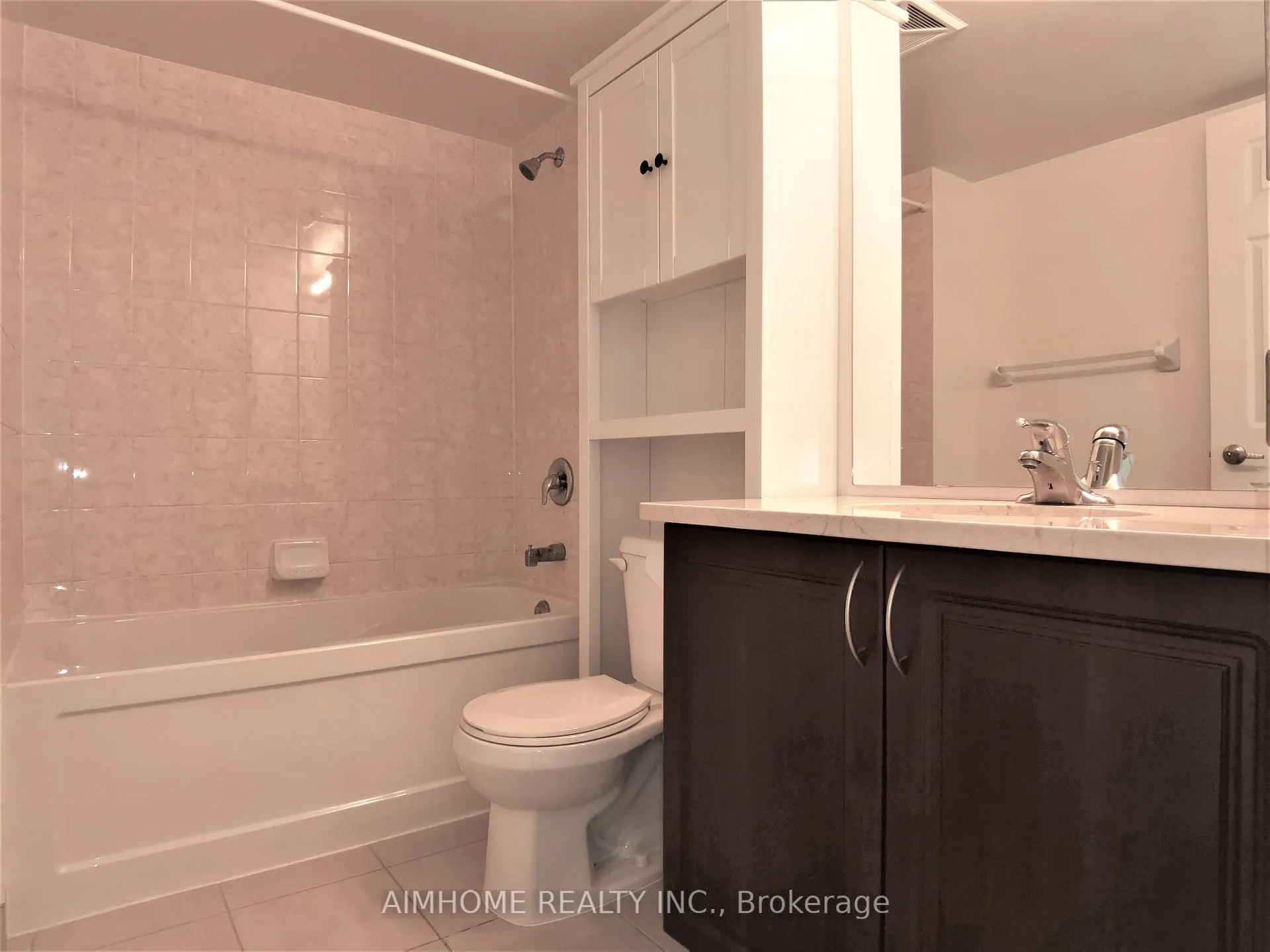 Photo 17 of Unit 1525, 25 Lower Simcoe Street, Toronto, Waterfront Communities — HOMEH