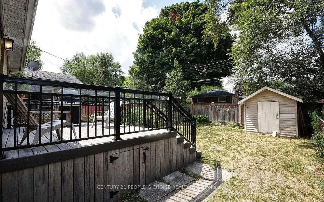 Photo 6 of Unit Main, 62 Tecumseh Drive, Aurora, Aurora Heights — HOMEH