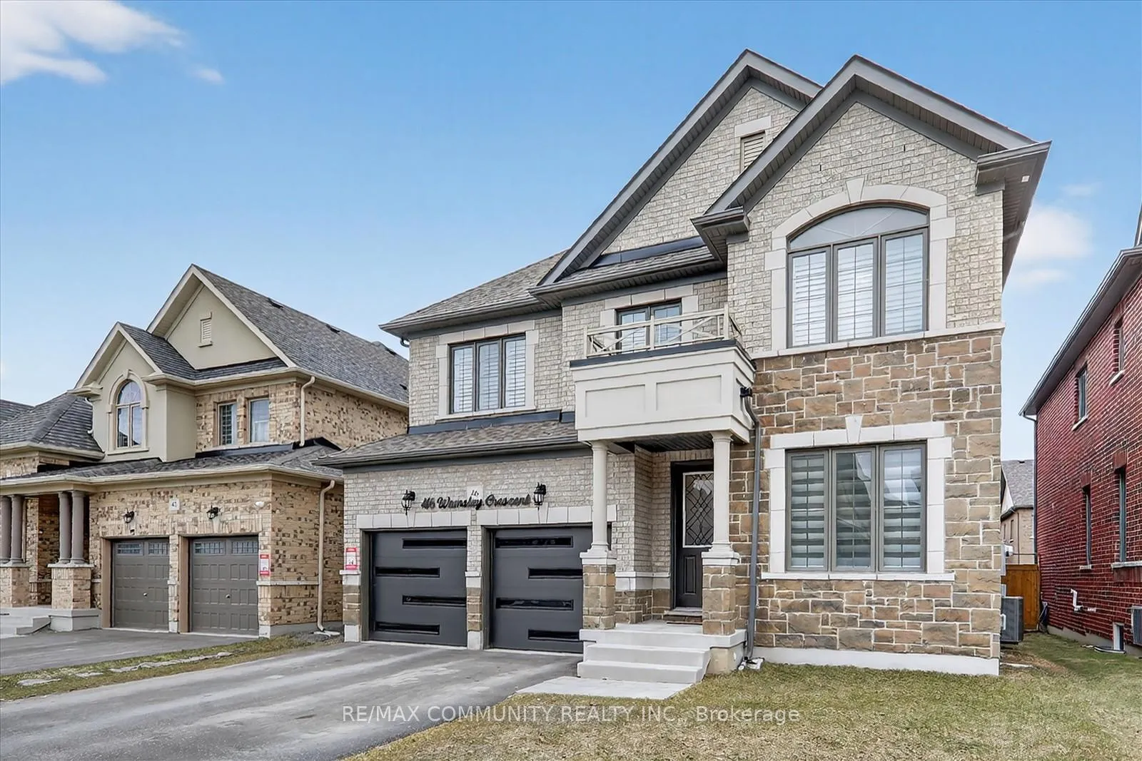 Photo 2 of 46 Wamsley Crescent, Clarington, Newcastle — HOMEH