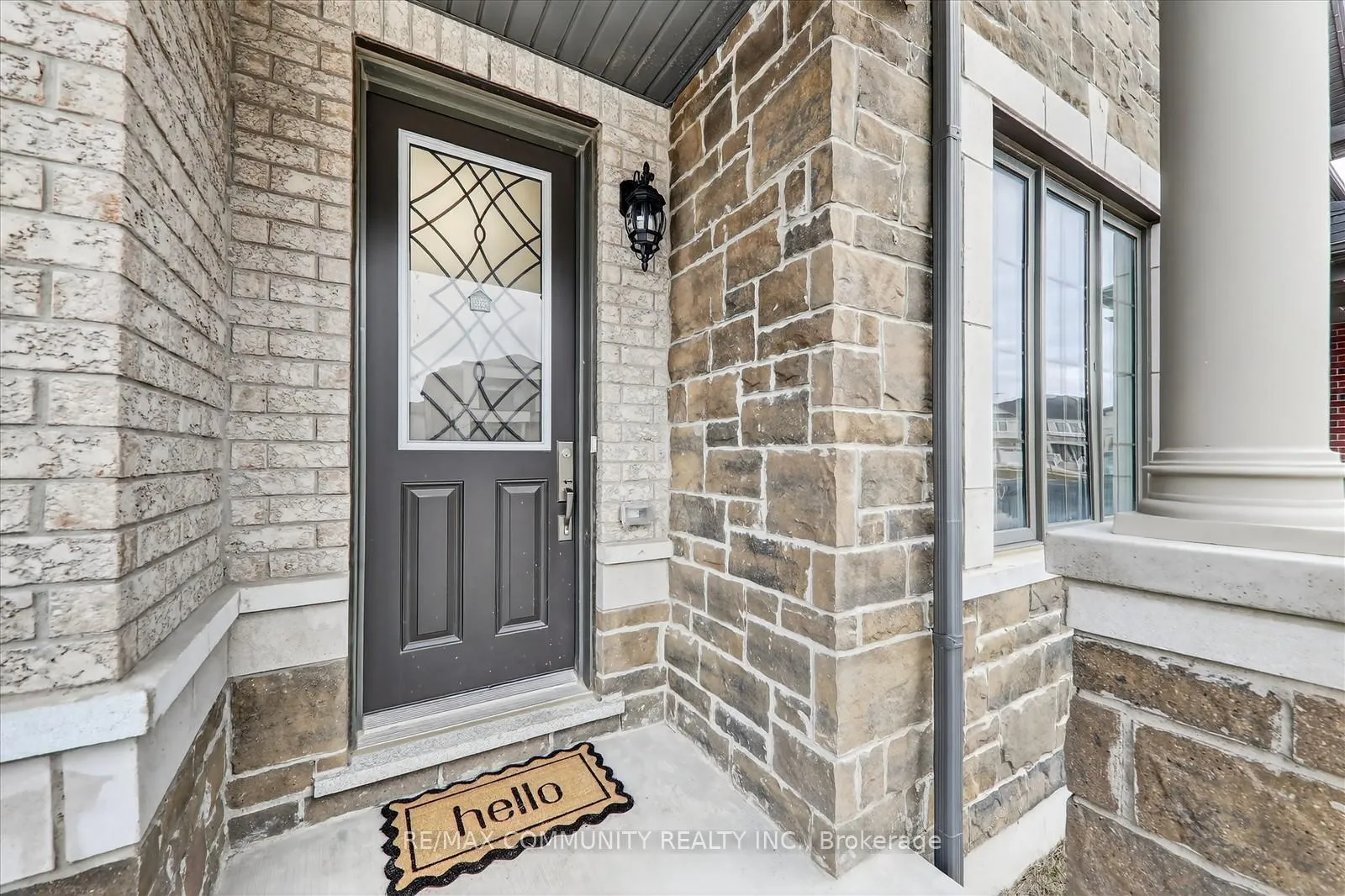Photo 4 of 46 Wamsley Crescent, Clarington, Newcastle — HOMEH