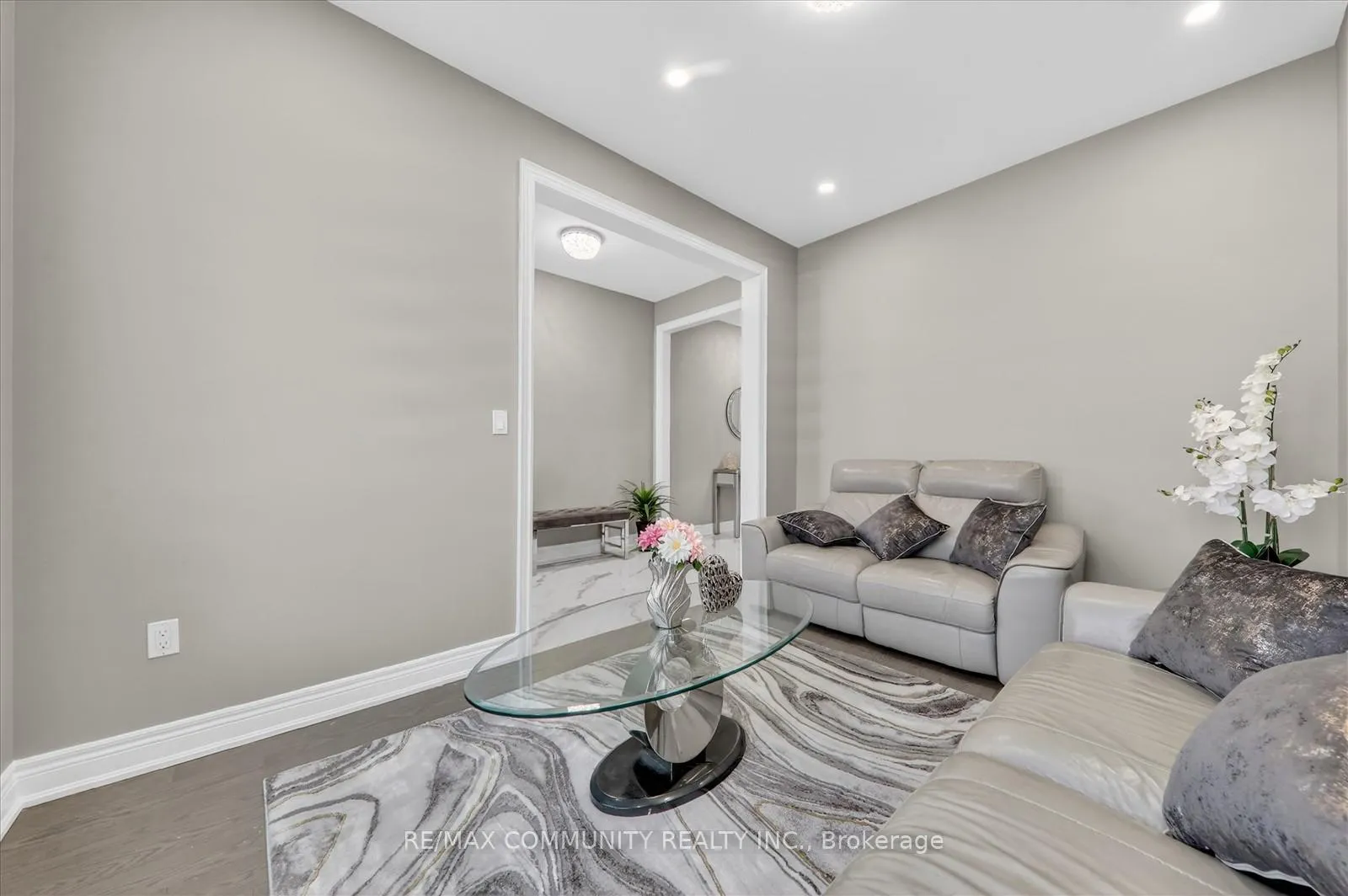 Photo 7 of 46 Wamsley Crescent, Clarington, Newcastle — HOMEH
