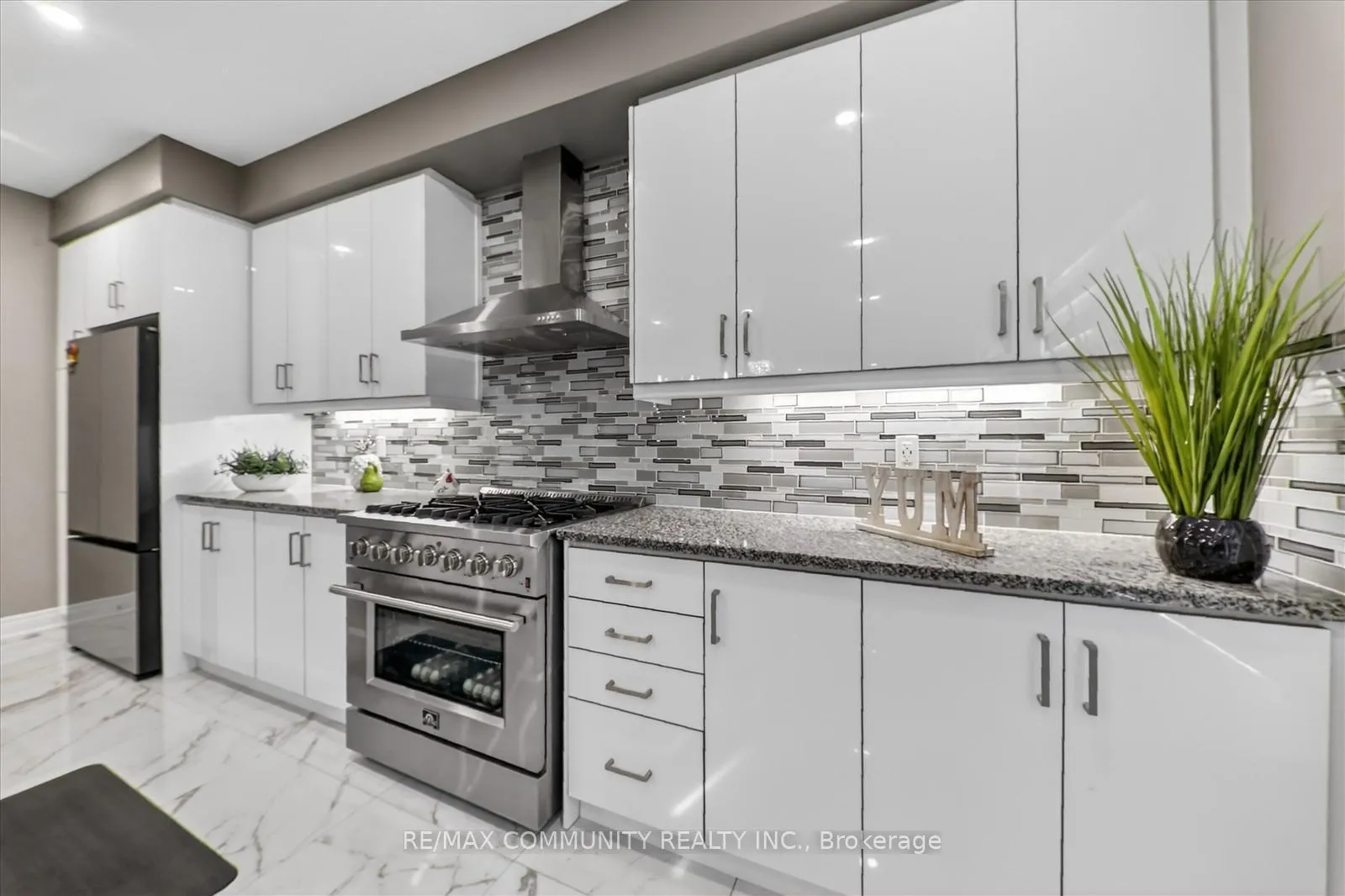 Photo 15 of 46 Wamsley Crescent, Clarington, Newcastle — HOMEH
