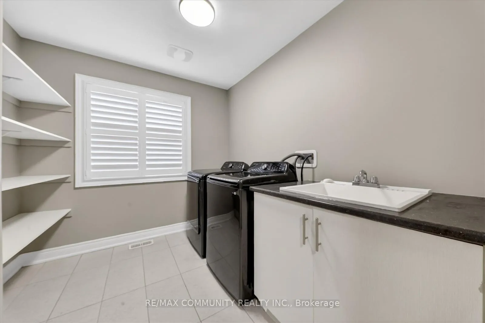 Photo 29 of 46 Wamsley Crescent, Clarington, Newcastle — HOMEH