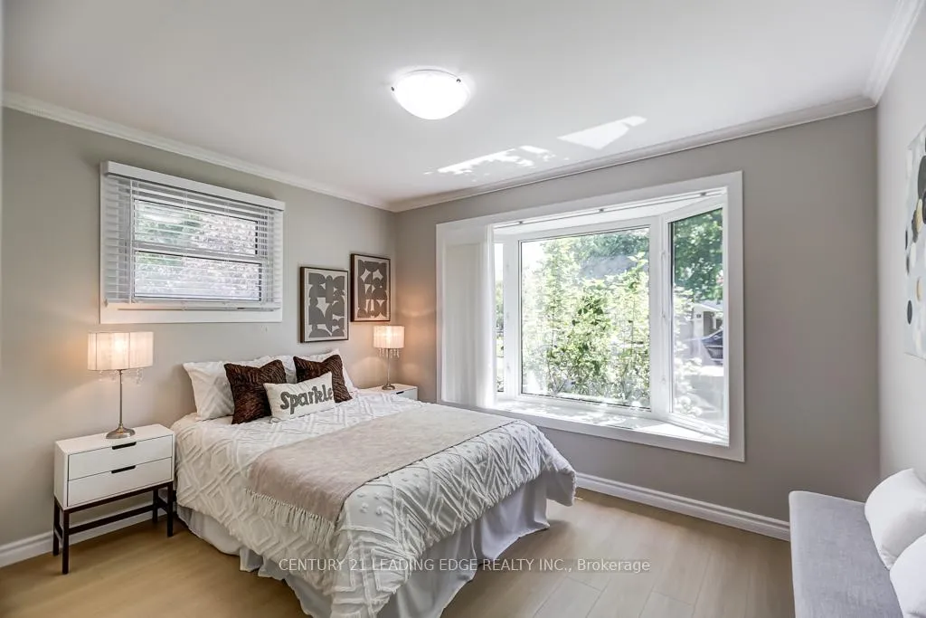 Photo 12 of 92 Drakefield Road, Markham, Bullock — HOMEH