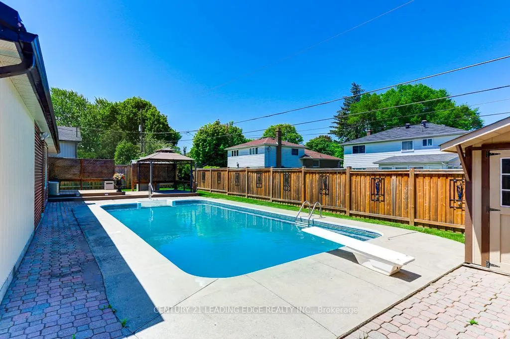 Photo 24 of 92 Drakefield Road, Markham, Bullock — HOMEH