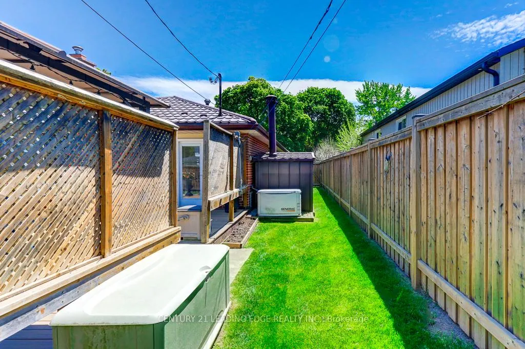 Photo 28 of 92 Drakefield Road, Markham, Bullock — HOMEH