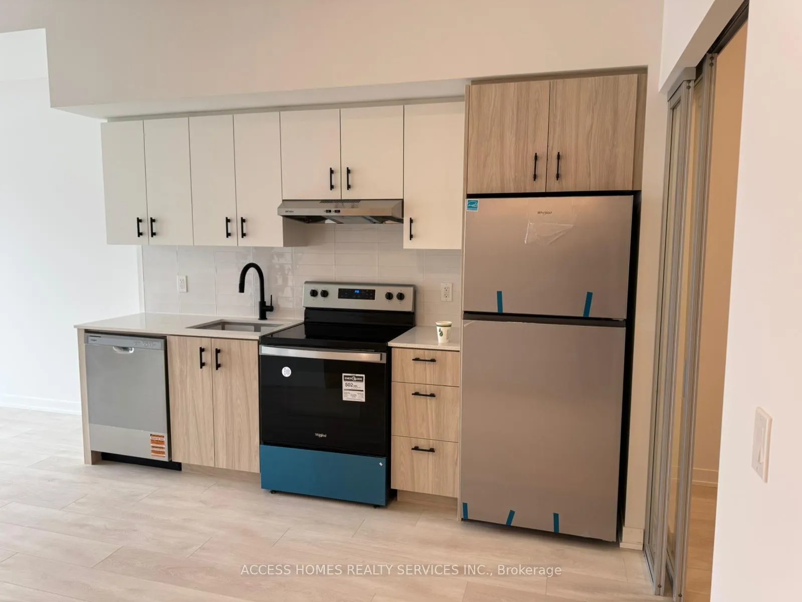 Photo 3 of Unit C904, 4878 Powers Common, Burlington, Alton — HOMEH