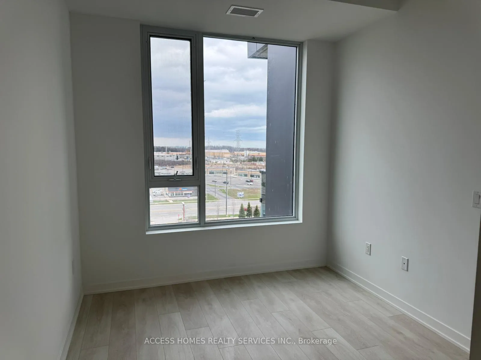 Photo 8 of Unit C904, 4878 Powers Common, Burlington, Alton — HOMEH