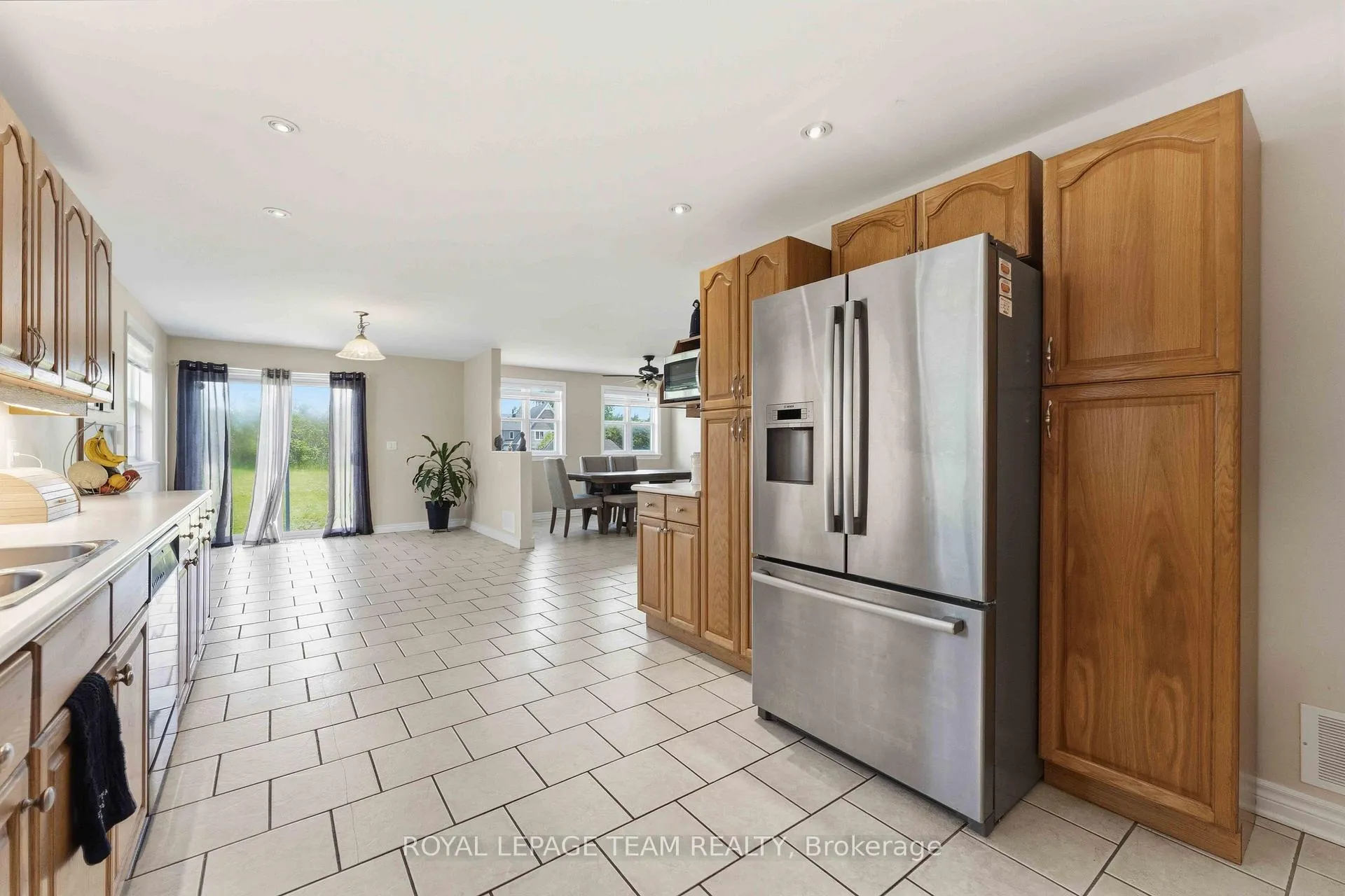 Photo 13 of 1628 Stanleyfield Crescent, Ottawa, Greely — HOMEH
