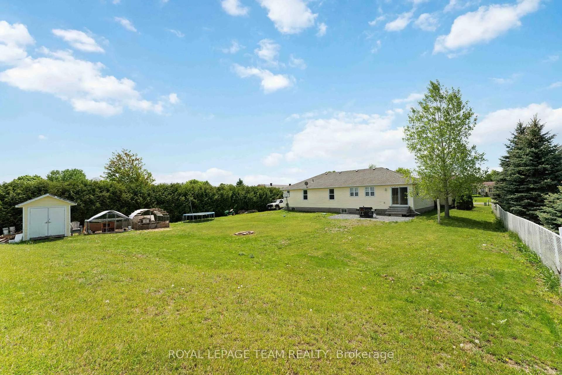 Photo 35 of 1628 Stanleyfield Crescent, Ottawa, Greely — HOMEH