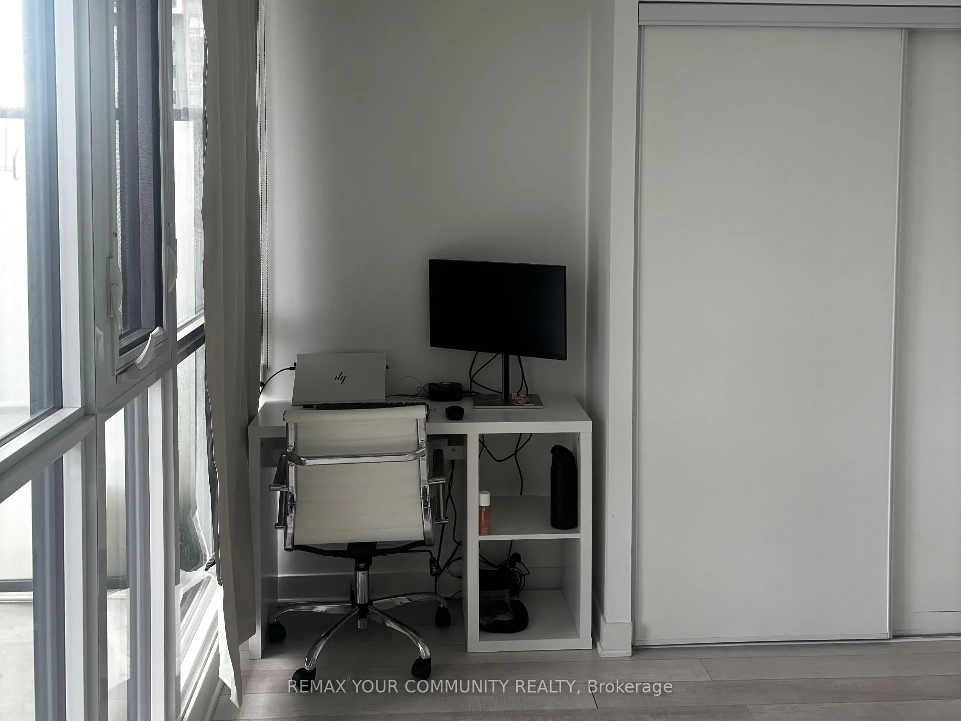 Photo 10 of Unit 2102, 290 Adelaide Street W, Toronto, Waterfront Communities — HOMEH