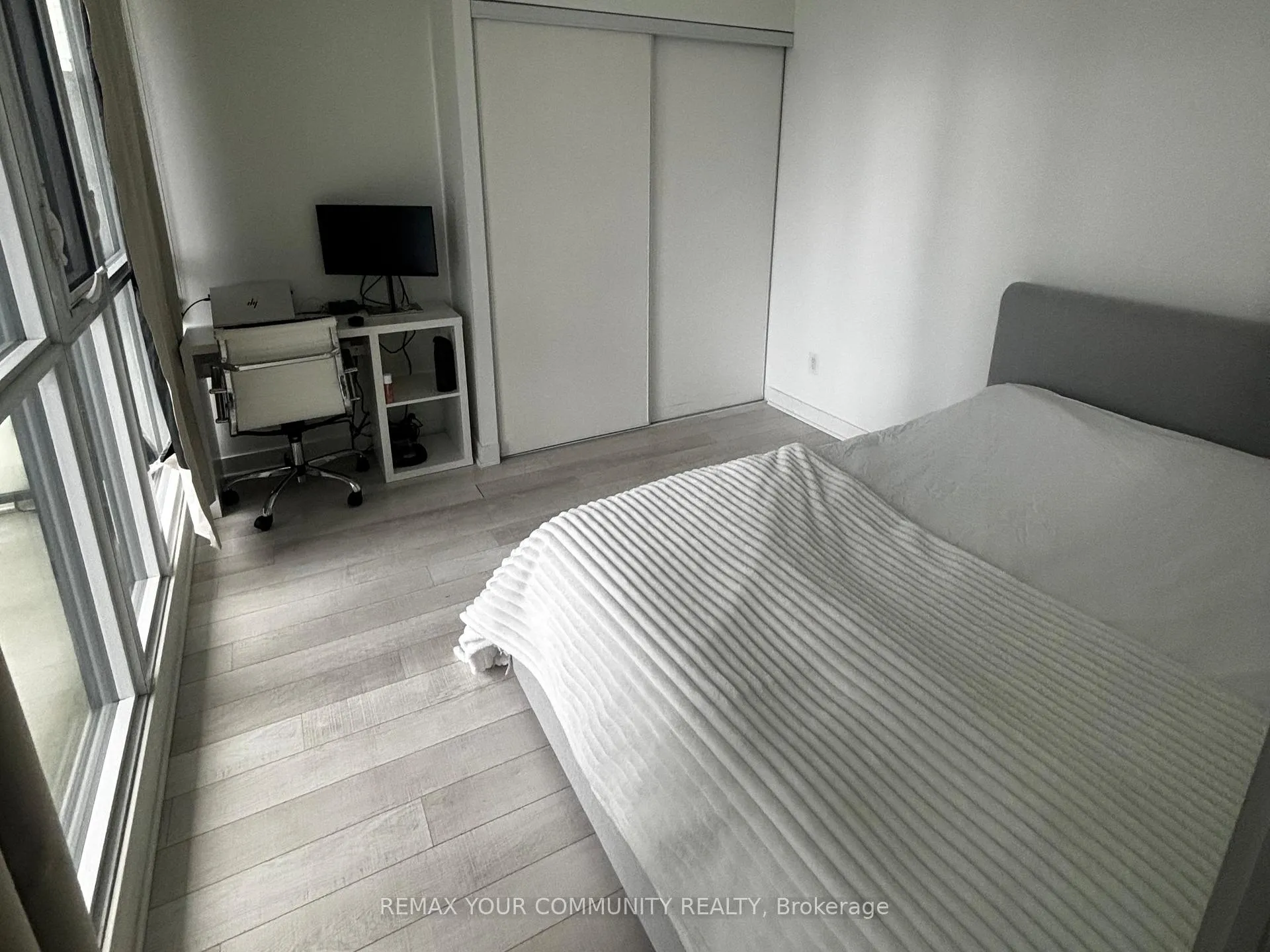 Photo 11 of Unit 2102, 290 Adelaide Street W, Toronto, Waterfront Communities — HOMEH