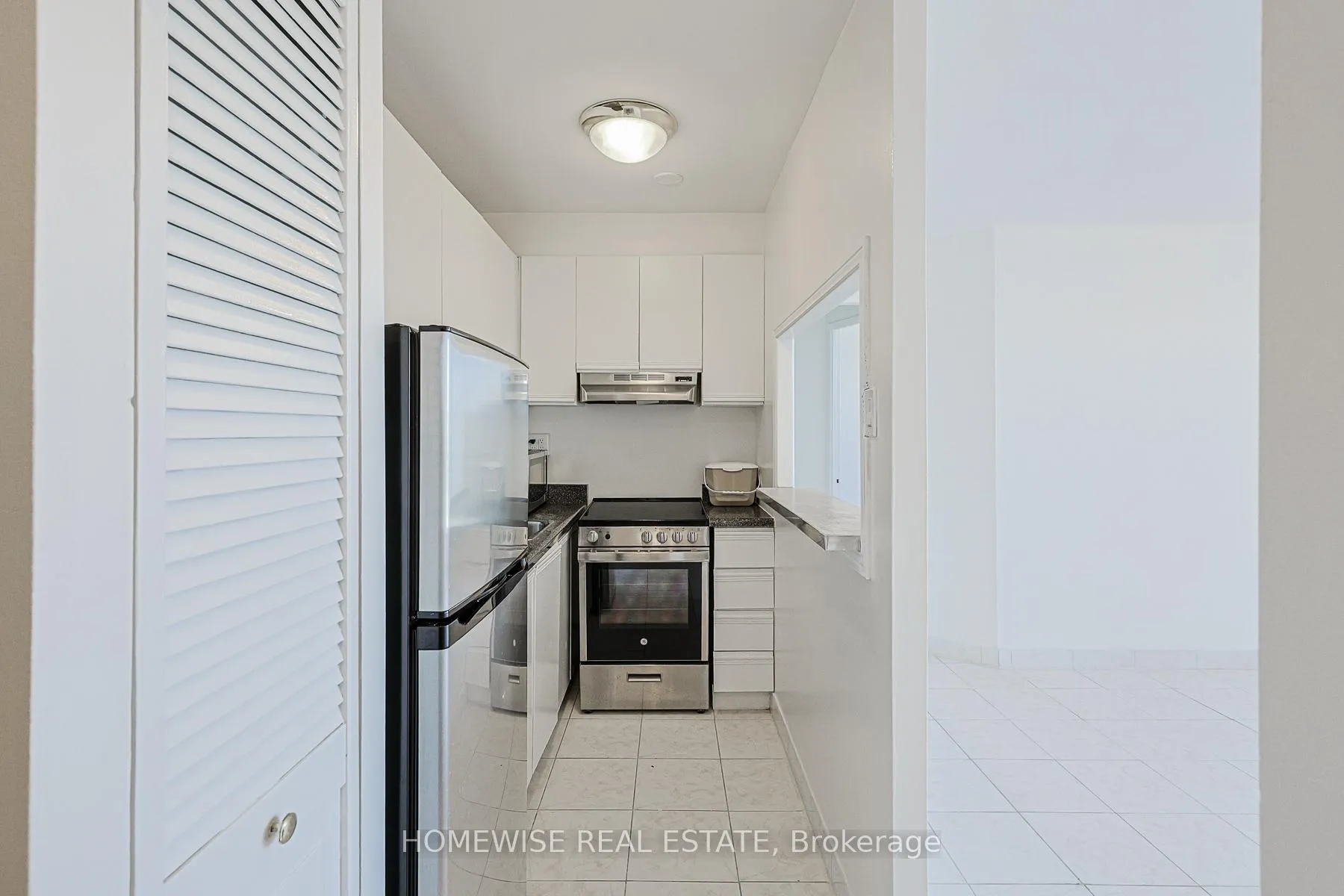 Photo 10 of Unit 703, 485 Kingston Road, Toronto, The Beaches — HOMEH