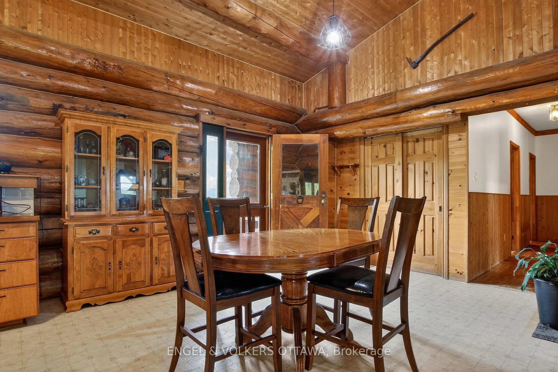 Photo 3 of 531 Mackay Line Road, Tay Valley, Bathurst/Burgess & Sherbrooke (Bathurst) Twp — HOMEH
