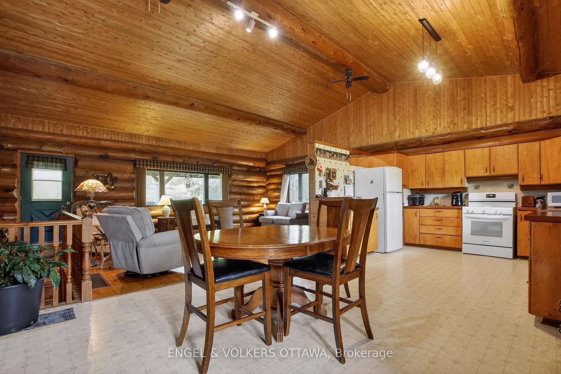 Photo 5 of 531 Mackay Line Road, Tay Valley, Bathurst/Burgess & Sherbrooke (Bathurst) Twp — HOMEH