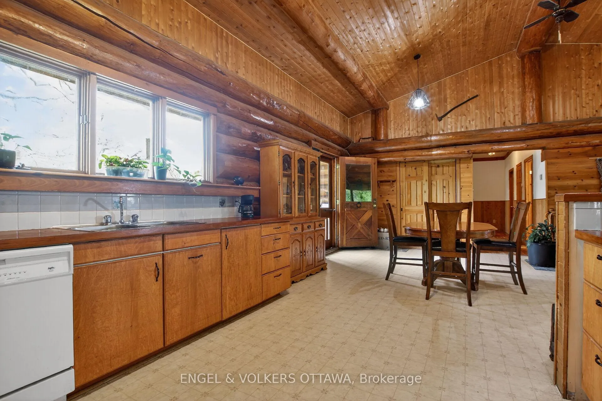 Photo 8 of 531 Mackay Line Road, Tay Valley, Bathurst/Burgess & Sherbrooke (Bathurst) Twp — HOMEH