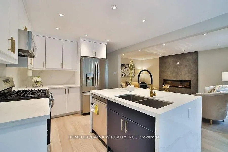 Photo 13 of 6 Mcclenny Drive, Aurora, Aurora Highlands — HOMEH