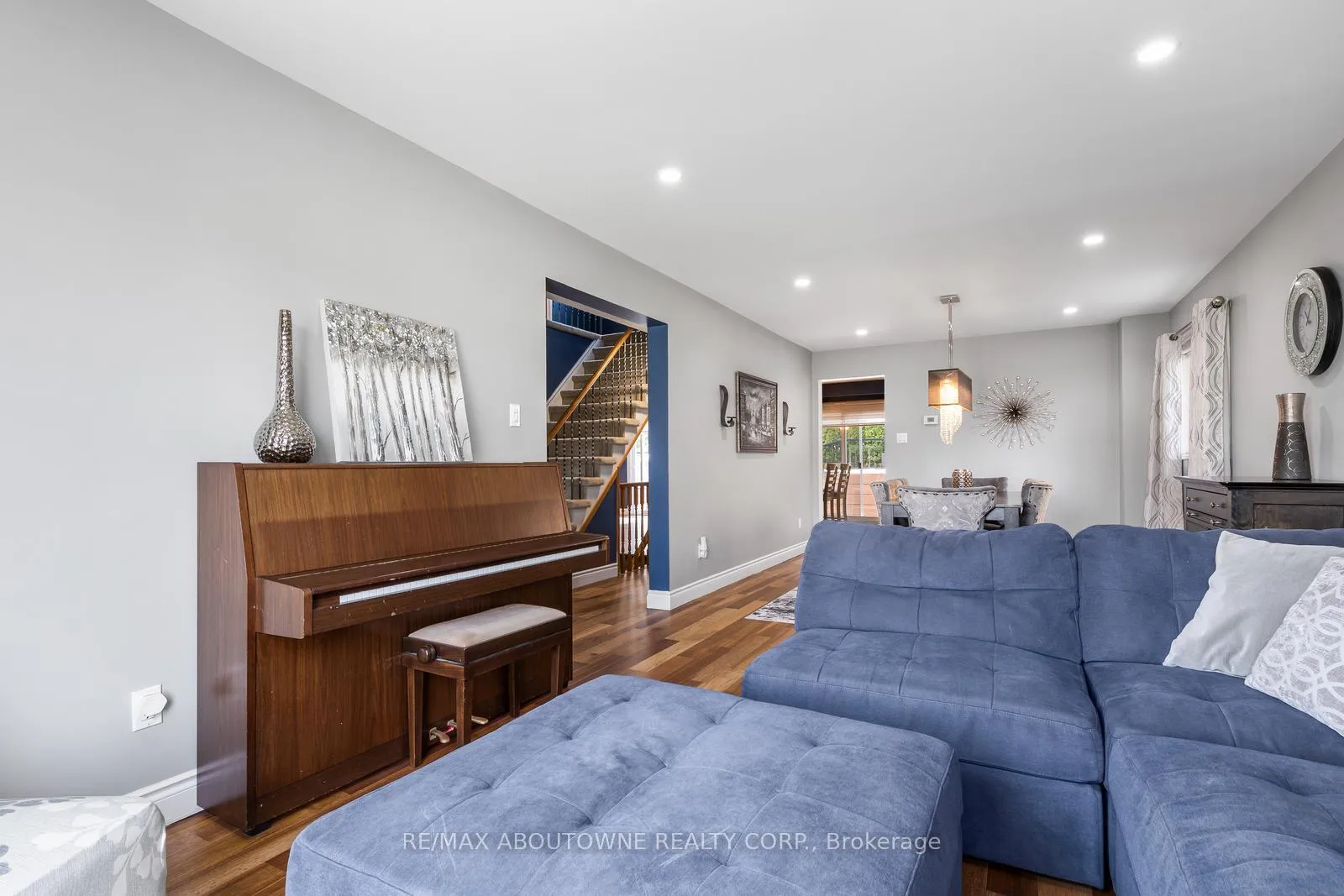 Photo 11 of 2474 Cavendish Drive, Burlington, Brant Hills — HOMEH