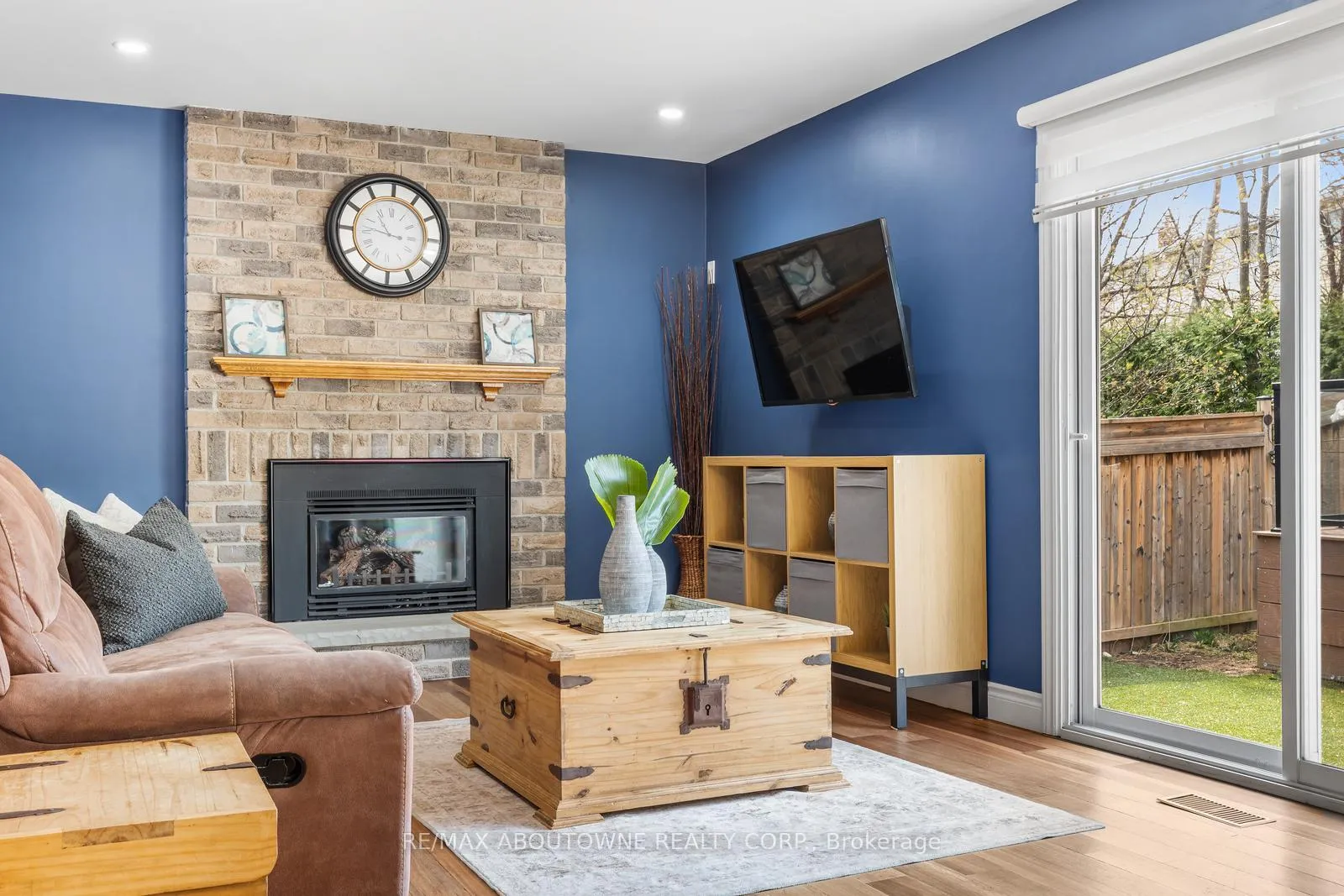 Photo 13 of 2474 Cavendish Drive, Burlington, Brant Hills — HOMEH