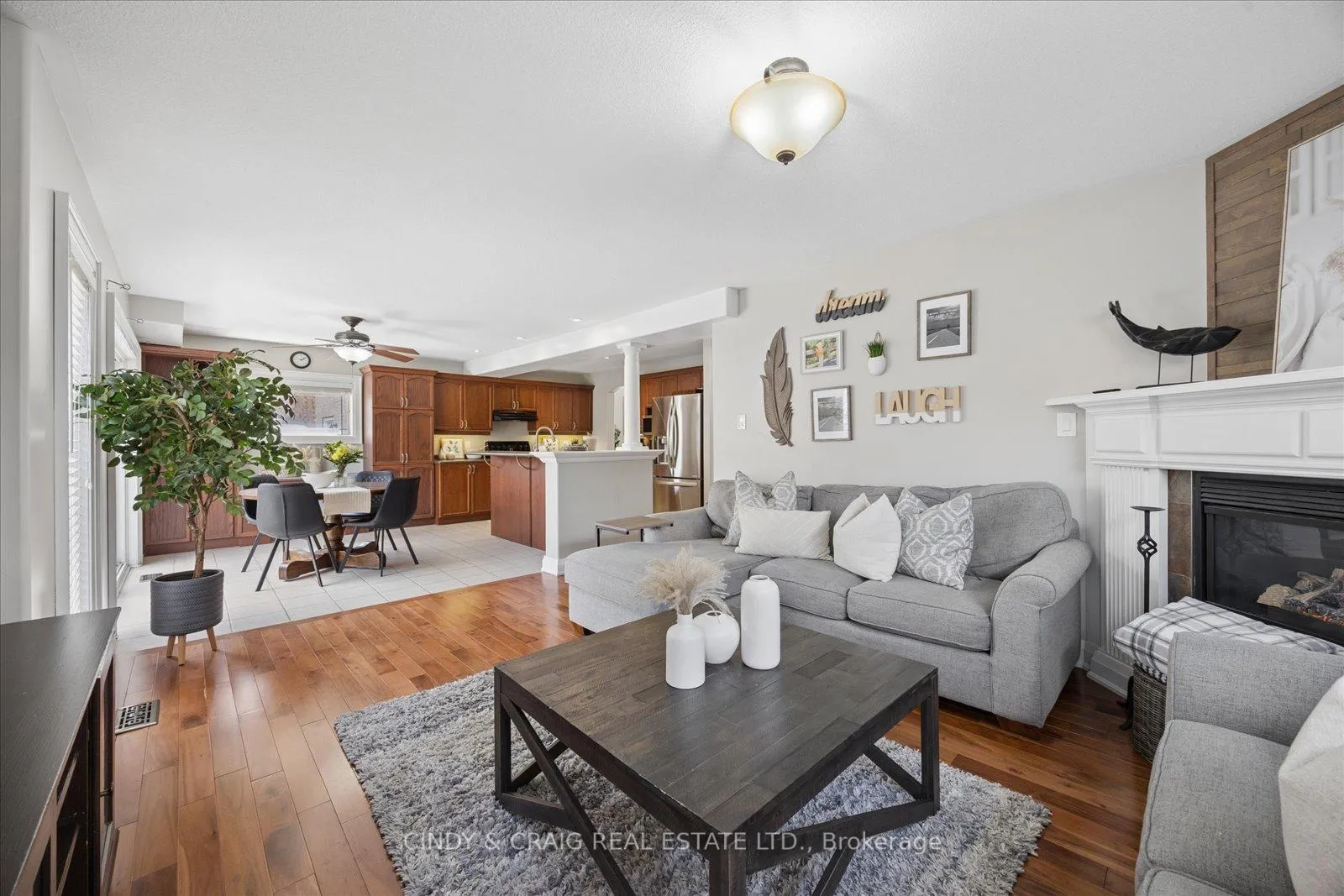 Photo 9 of 121 Fenning Drive, Clarington, Courtice — HOMEH