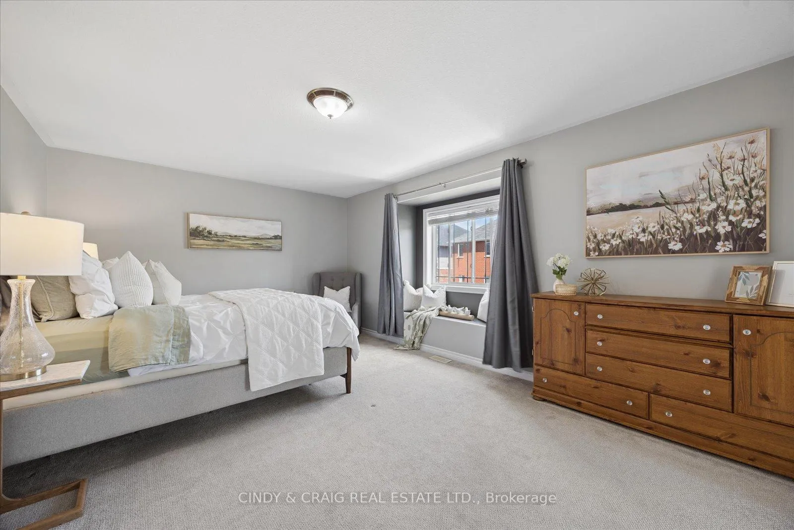 Photo 12 of 121 Fenning Drive, Clarington, Courtice — HOMEH
