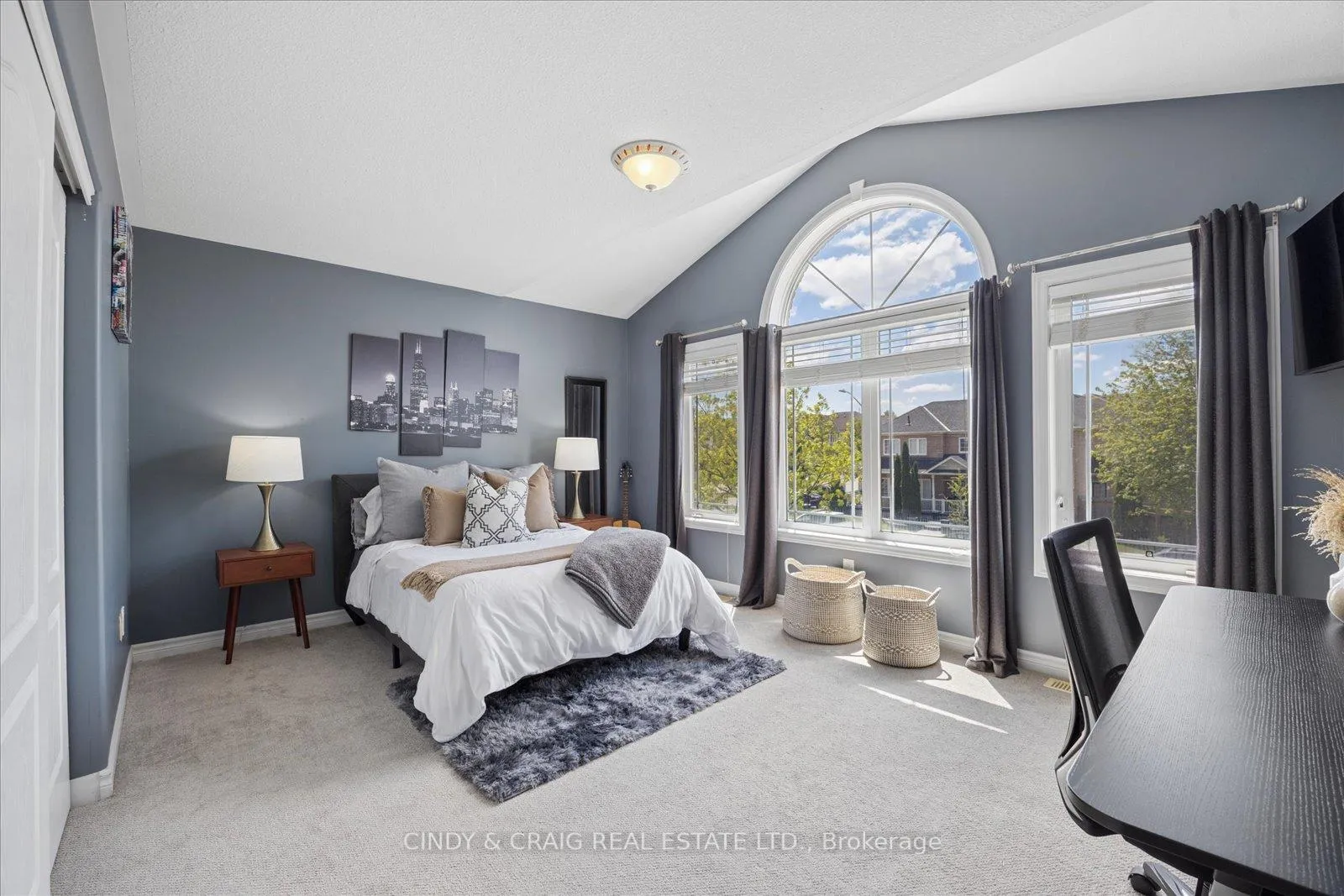Photo 15 of 121 Fenning Drive, Clarington, Courtice — HOMEH
