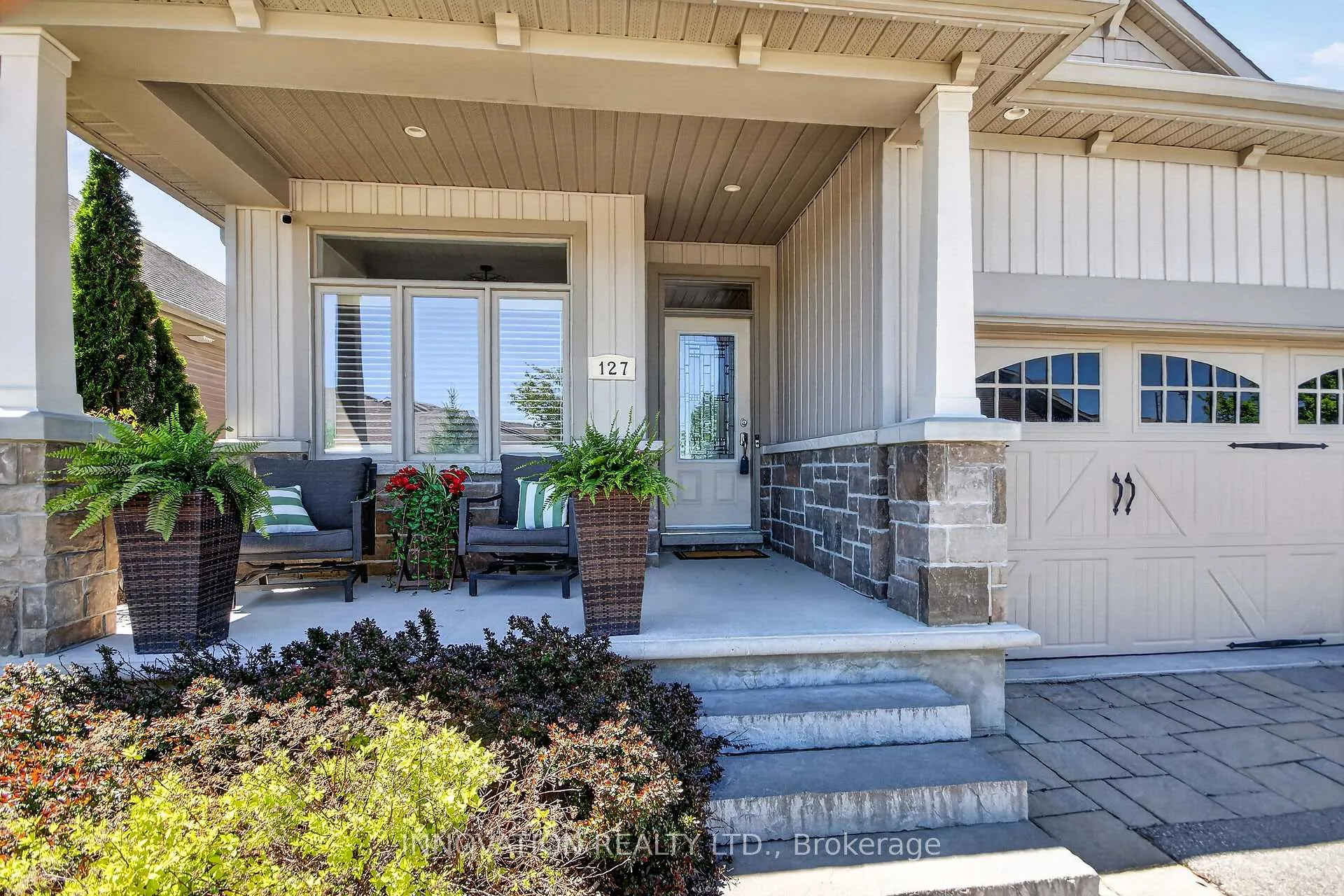 Photo 2 of 127 Elfin Grove, Ottawa, Kanata - Emerald Meadows/Trailwest — HOMEH