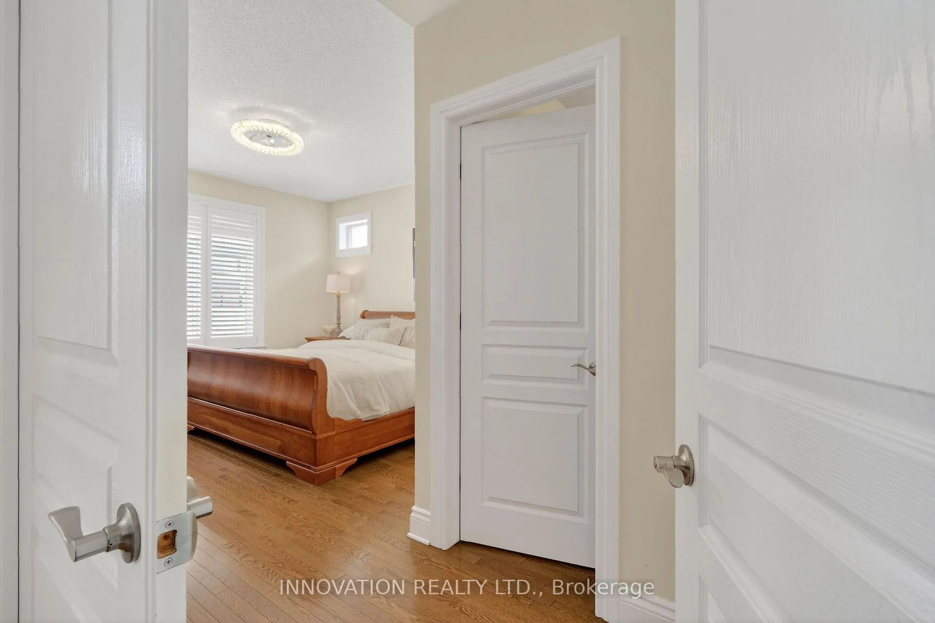 Photo 19 of 127 Elfin Grove, Ottawa, Kanata - Emerald Meadows/Trailwest — HOMEH