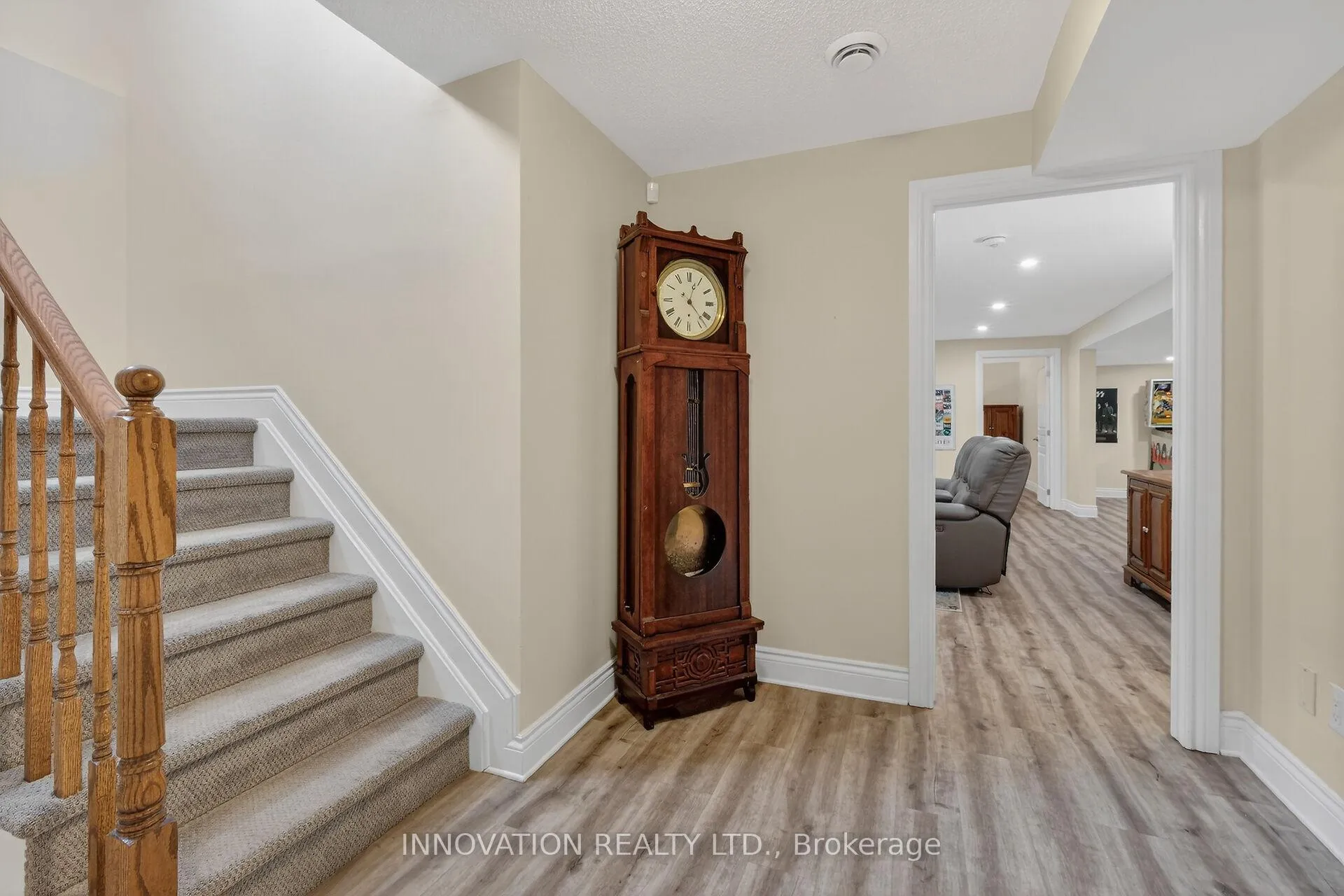 Photo 26 of 127 Elfin Grove, Ottawa, Kanata - Emerald Meadows/Trailwest — HOMEH