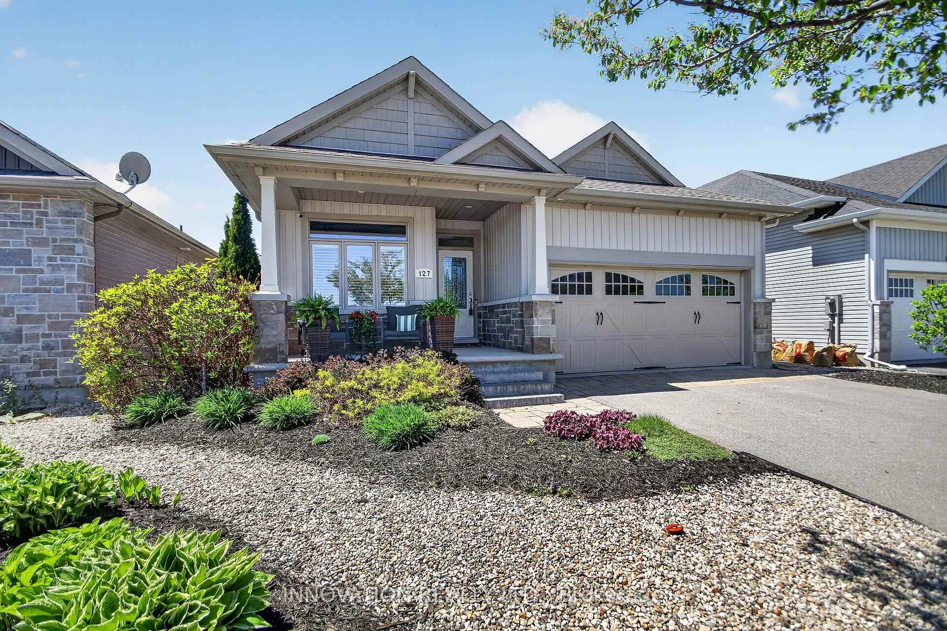 Photo 37 of 127 Elfin Grove, Ottawa, Kanata - Emerald Meadows/Trailwest — HOMEH