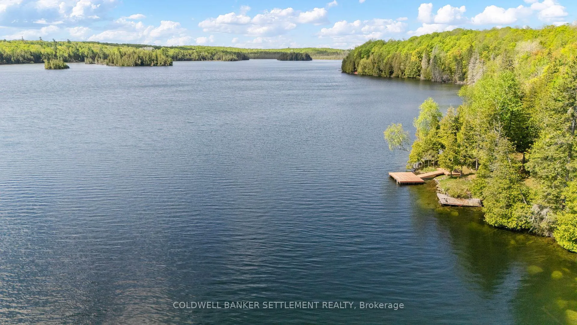 Photo 8 of 1247b Green Forest Way, Frontenac, Frontenac North — HOMEH