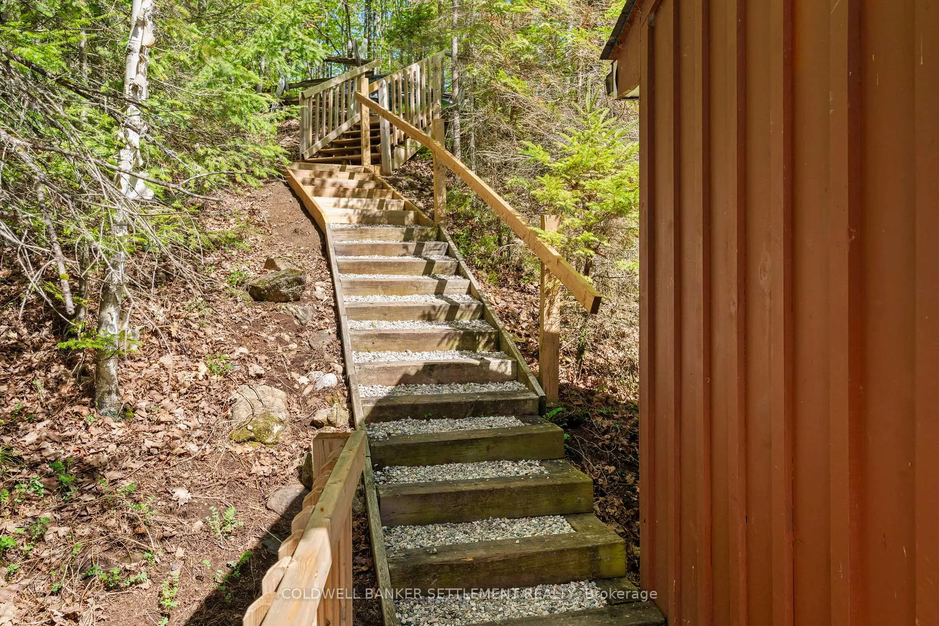Photo 15 of 1247b Green Forest Way, Frontenac, Frontenac North — HOMEH