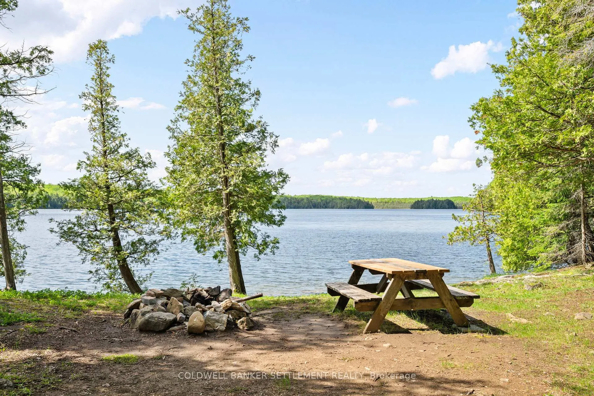 Photo 19 of 1247b Green Forest Way, Frontenac, Frontenac North — HOMEH