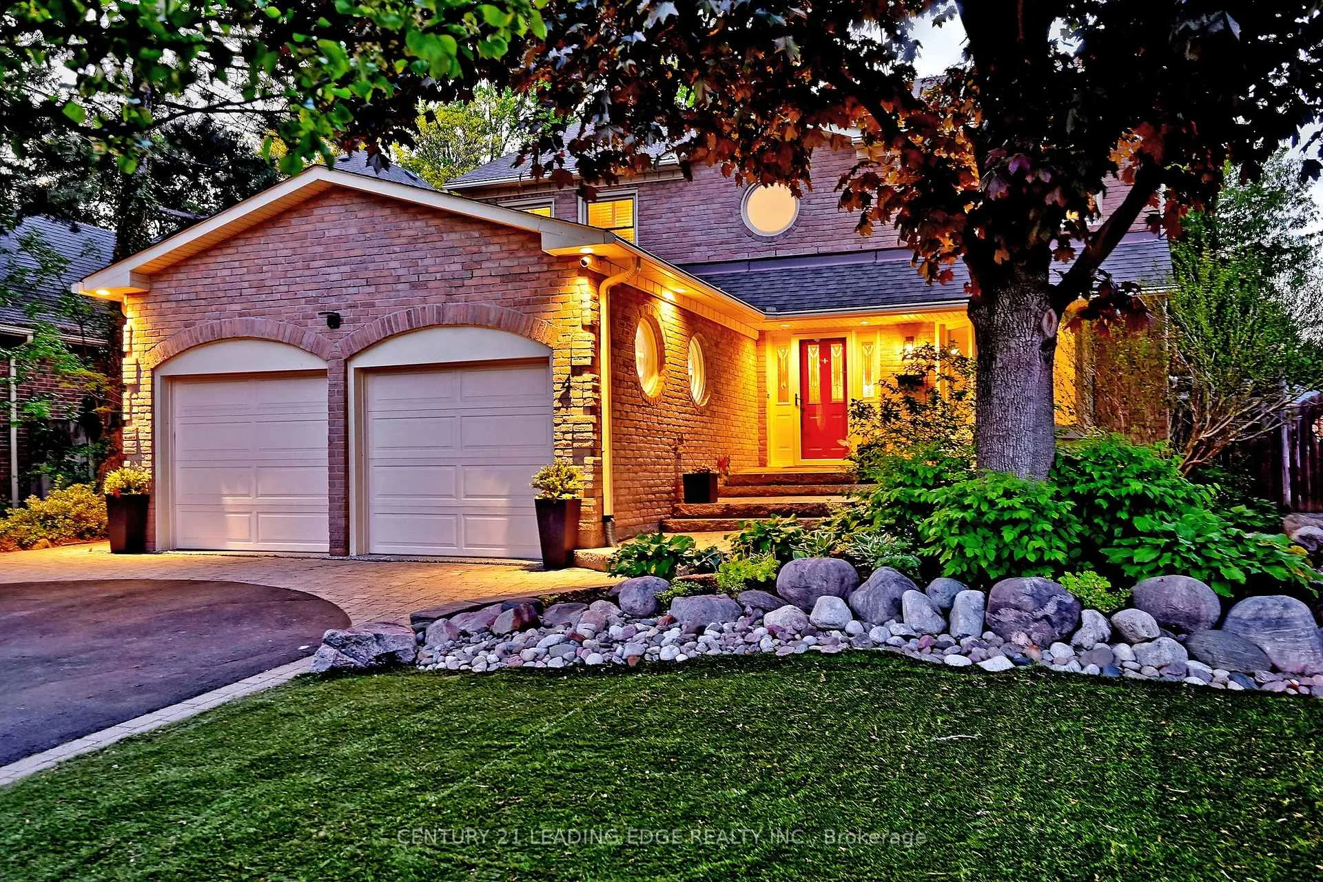 Photo 1 of 4 Ferndell Circle, Markham, Unionville — HOMEH