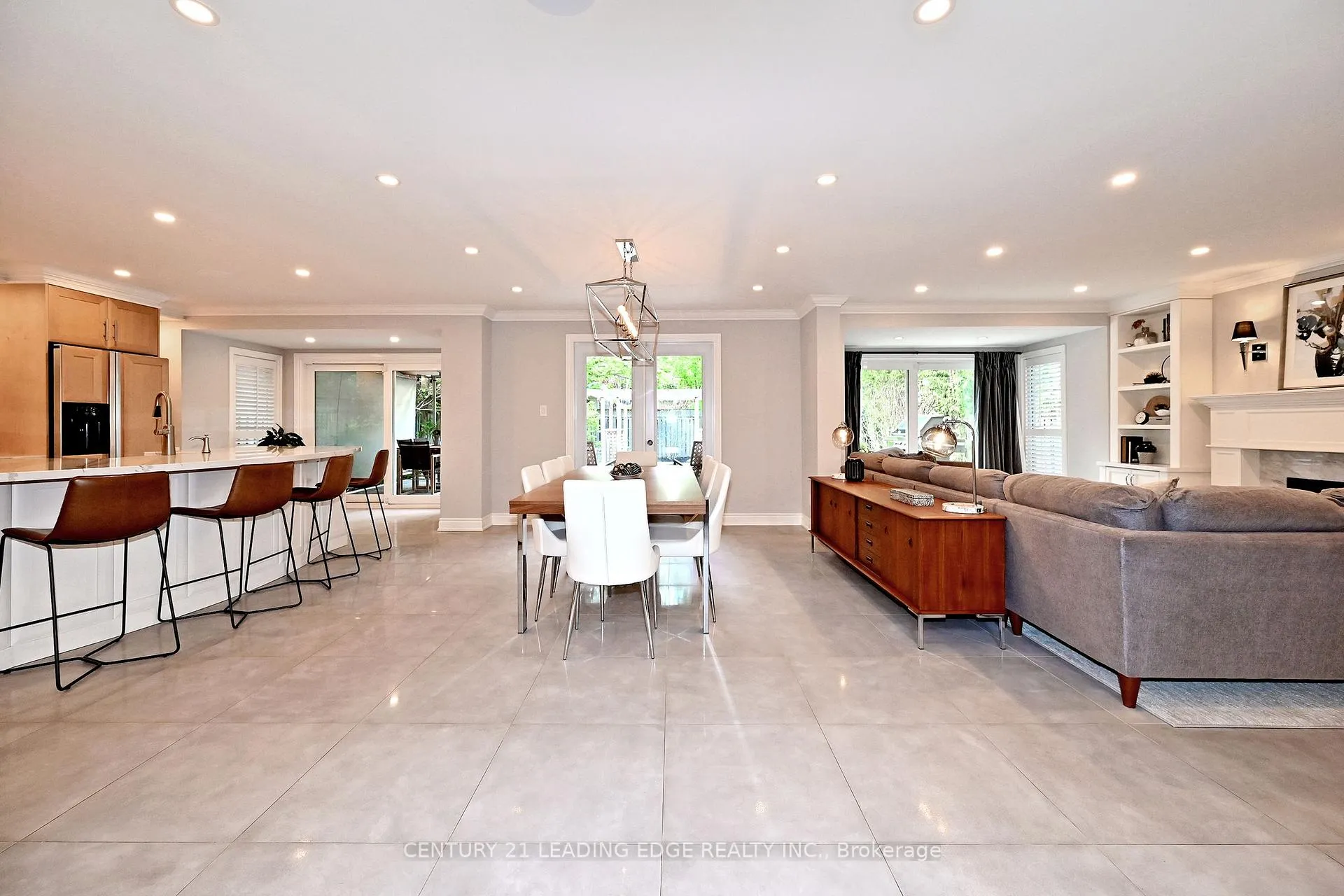 Photo 7 of 4 Ferndell Circle, Markham, Unionville — HOMEH