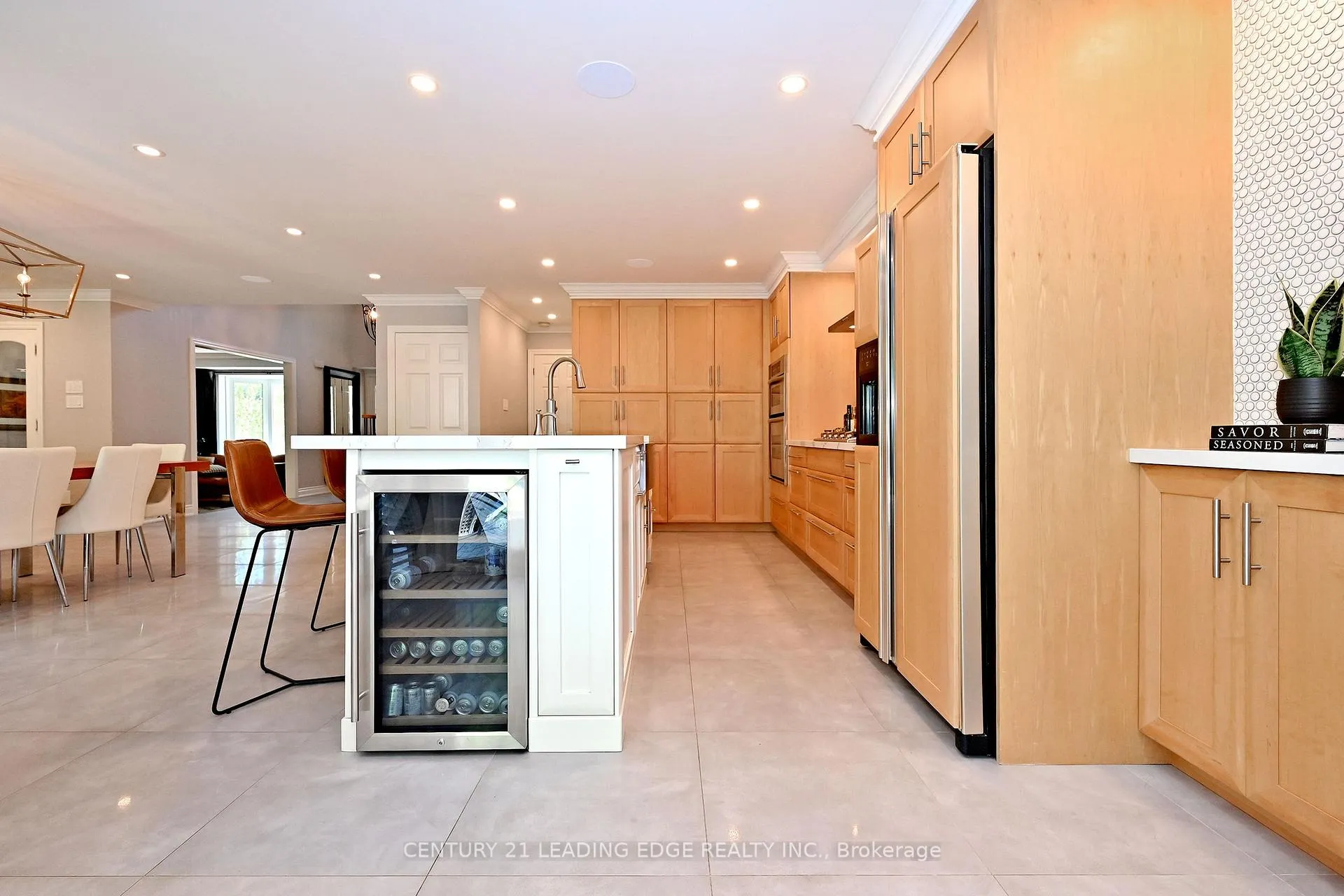Photo 14 of 4 Ferndell Circle, Markham, Unionville — HOMEH