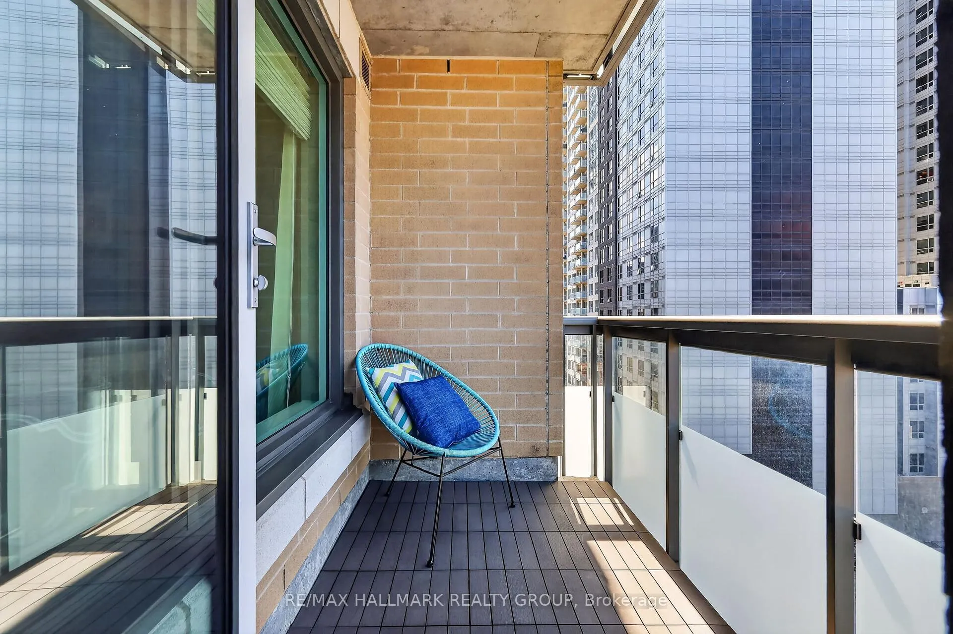 Photo 11 of Unit 708, 238 Besserer Street, Ottawa, Sandy Hill — HOMEH