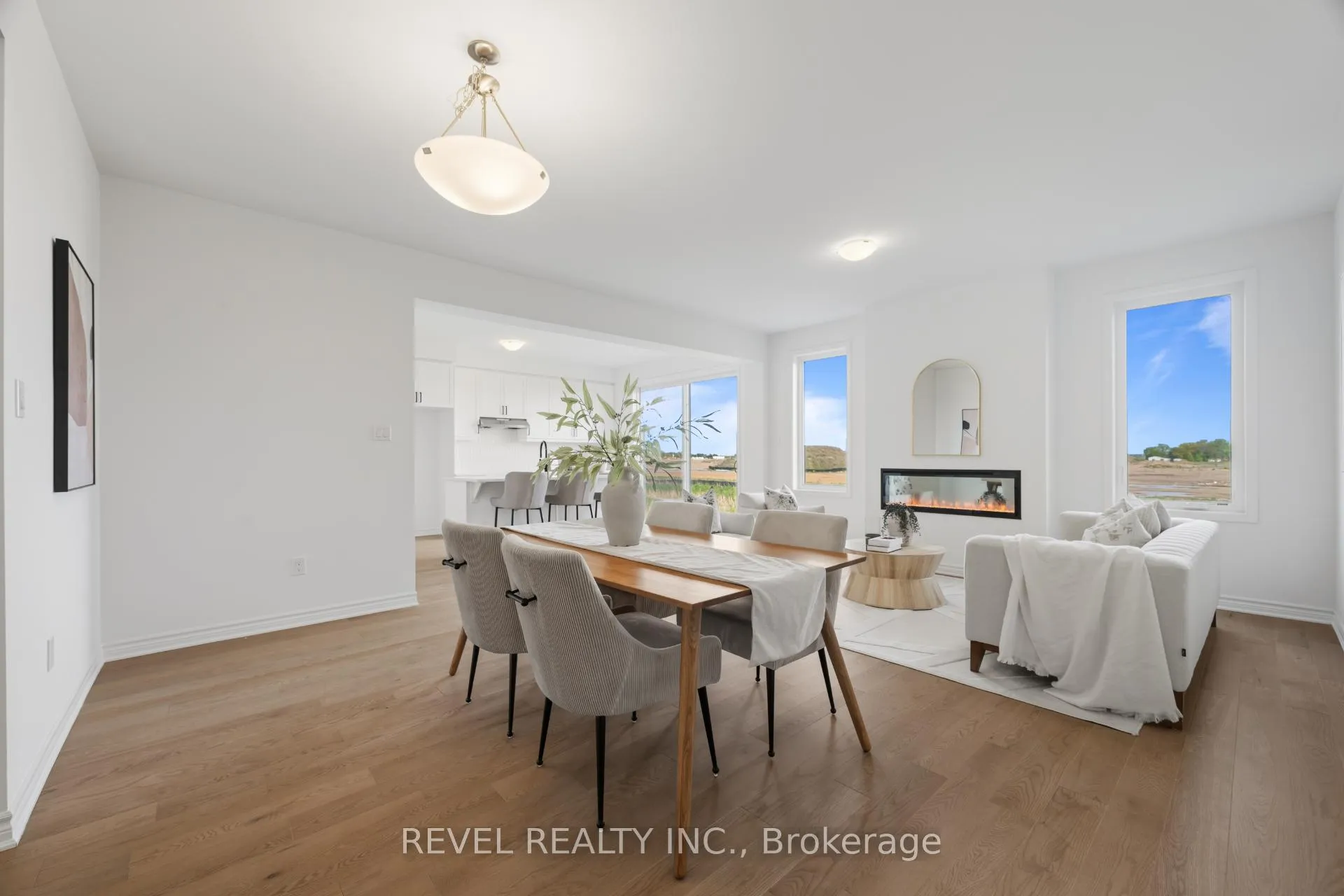 Photo 5 of 1433 Richardson Way, Milton, Bowes — HOMEH