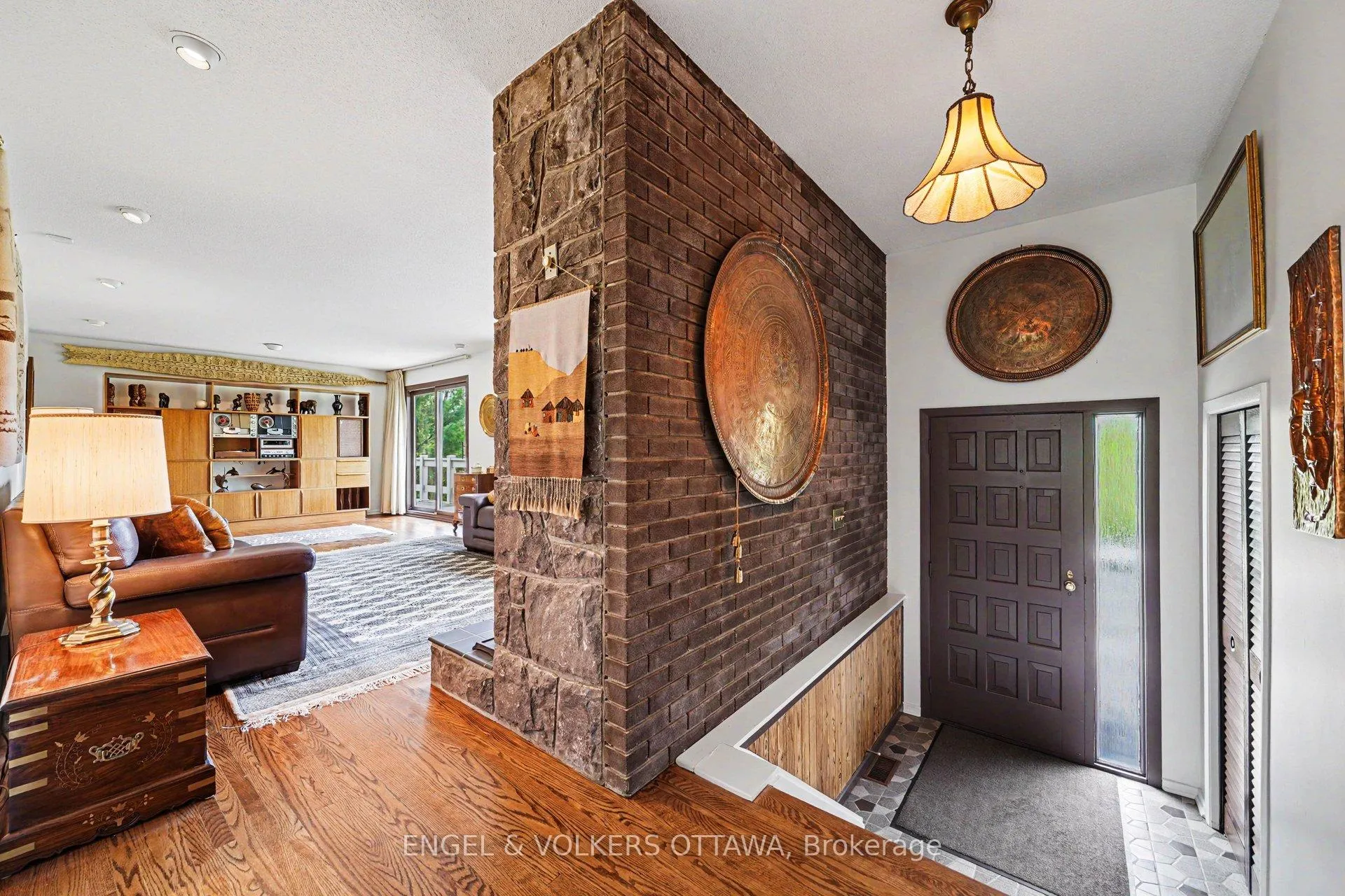 Photo 10 of 17 Goodwood Drive, Ottawa, Barrhaven - Hearts Desire — HOMEH
