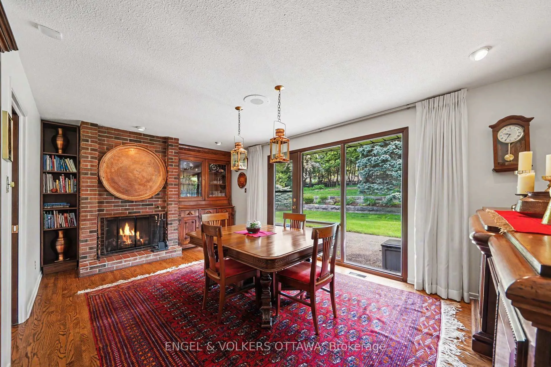 Photo 15 of 17 Goodwood Drive, Ottawa, Barrhaven - Hearts Desire — HOMEH
