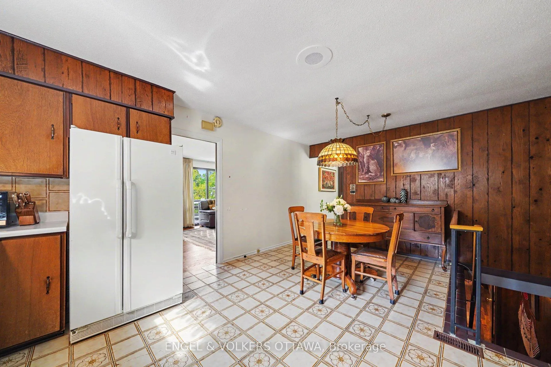 Photo 17 of 17 Goodwood Drive, Ottawa, Barrhaven - Hearts Desire — HOMEH
