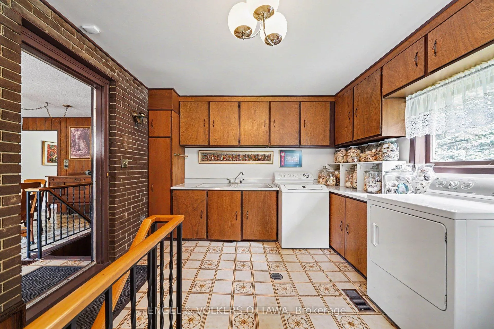 Photo 19 of 17 Goodwood Drive, Ottawa, Barrhaven - Hearts Desire — HOMEH