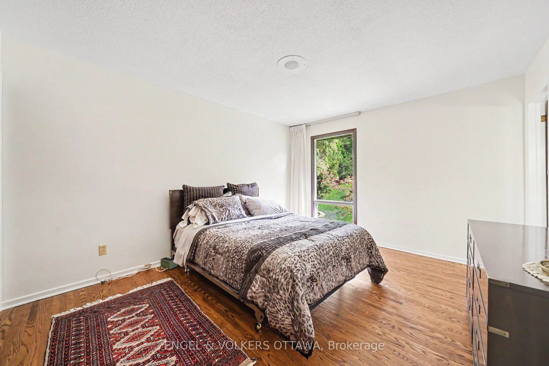 Photo 20 of 17 Goodwood Drive, Ottawa, Barrhaven - Hearts Desire — HOMEH