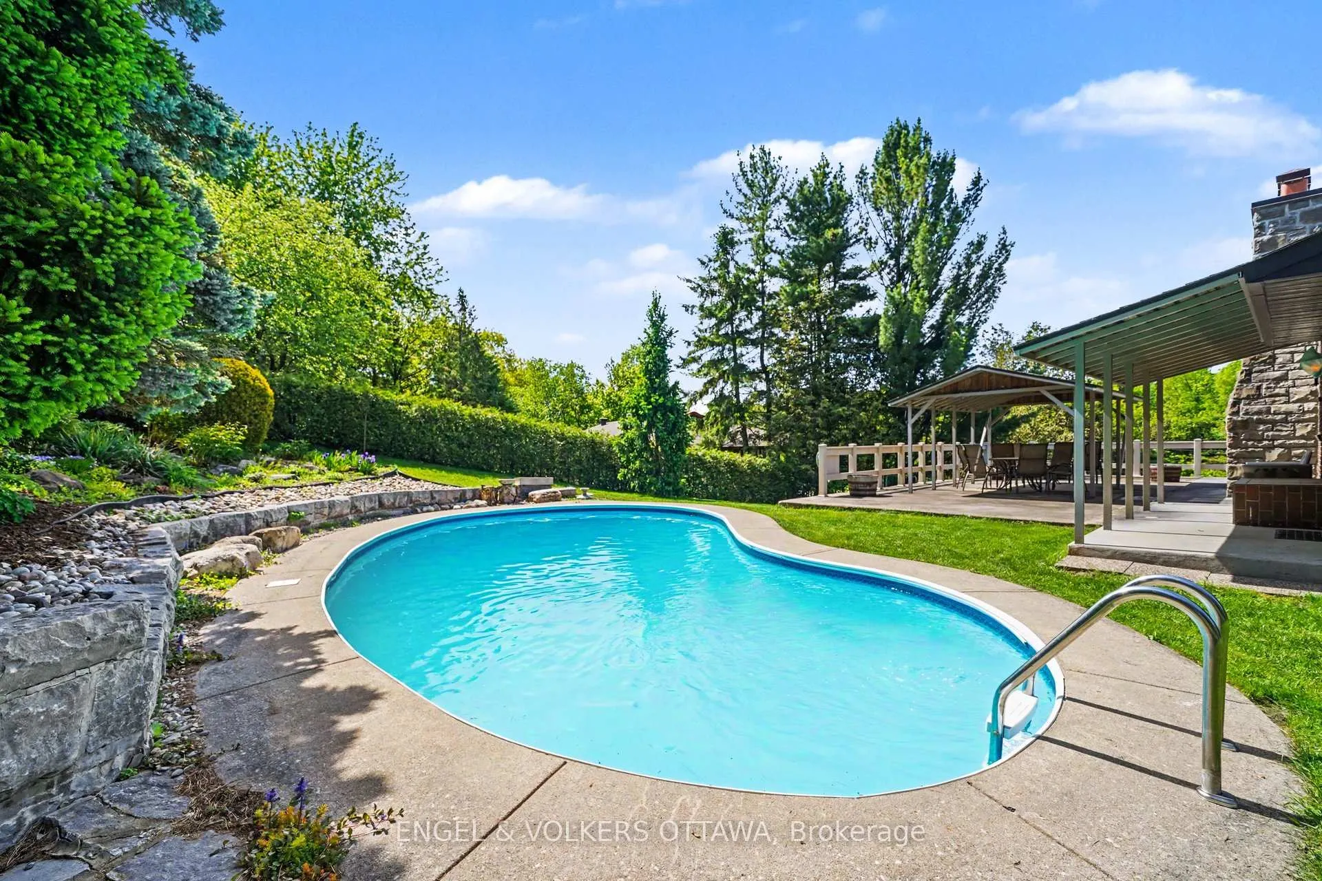 Photo 42 of 17 Goodwood Drive, Ottawa, Barrhaven - Hearts Desire — HOMEH