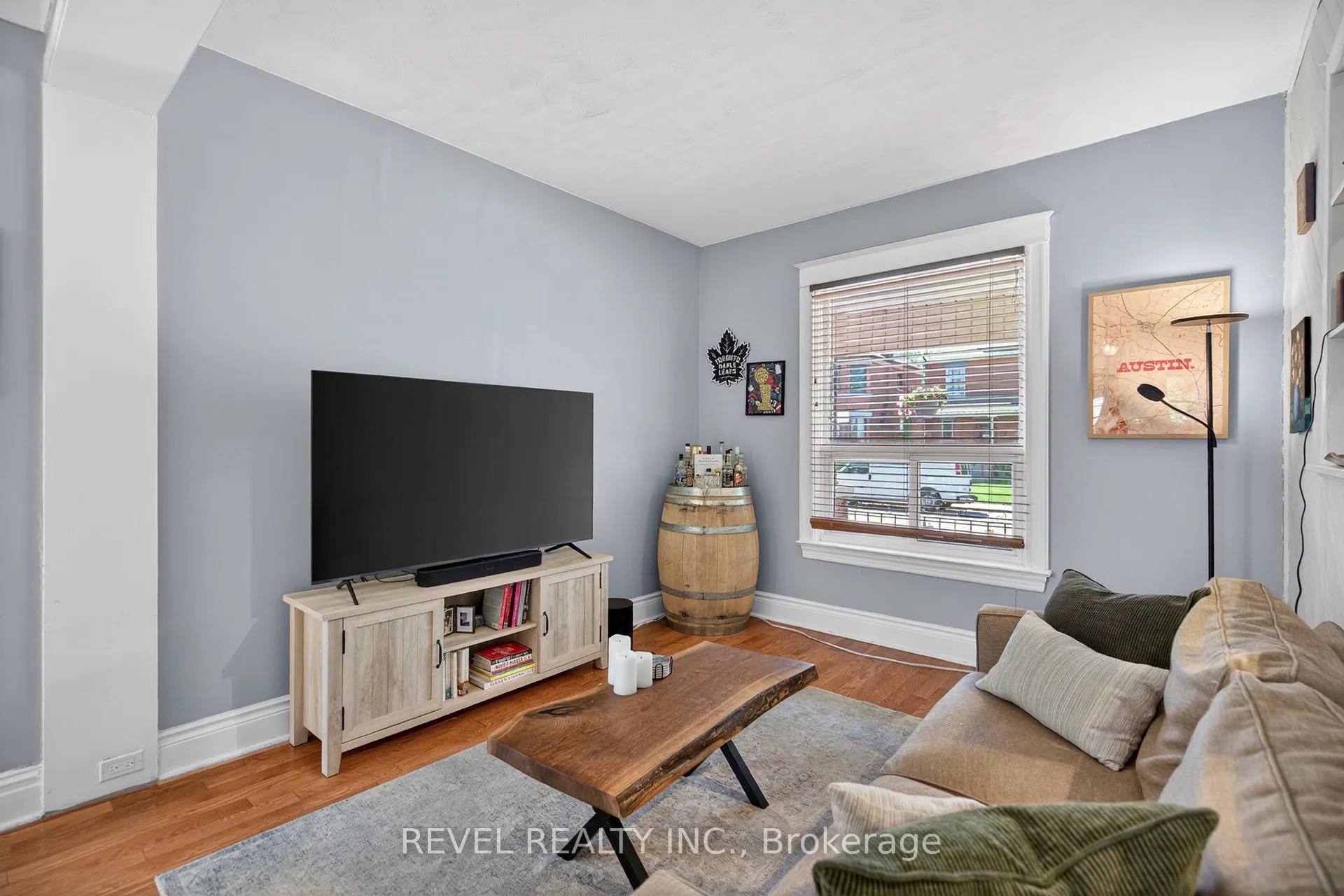 Photo 5 of 125 Balsam Avenue S, Hamilton, Blakeley — HOMEH