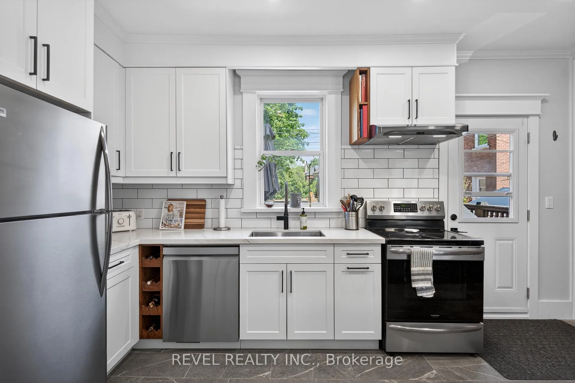 Photo 17 of 125 Balsam Avenue S, Hamilton, Blakeley — HOMEH