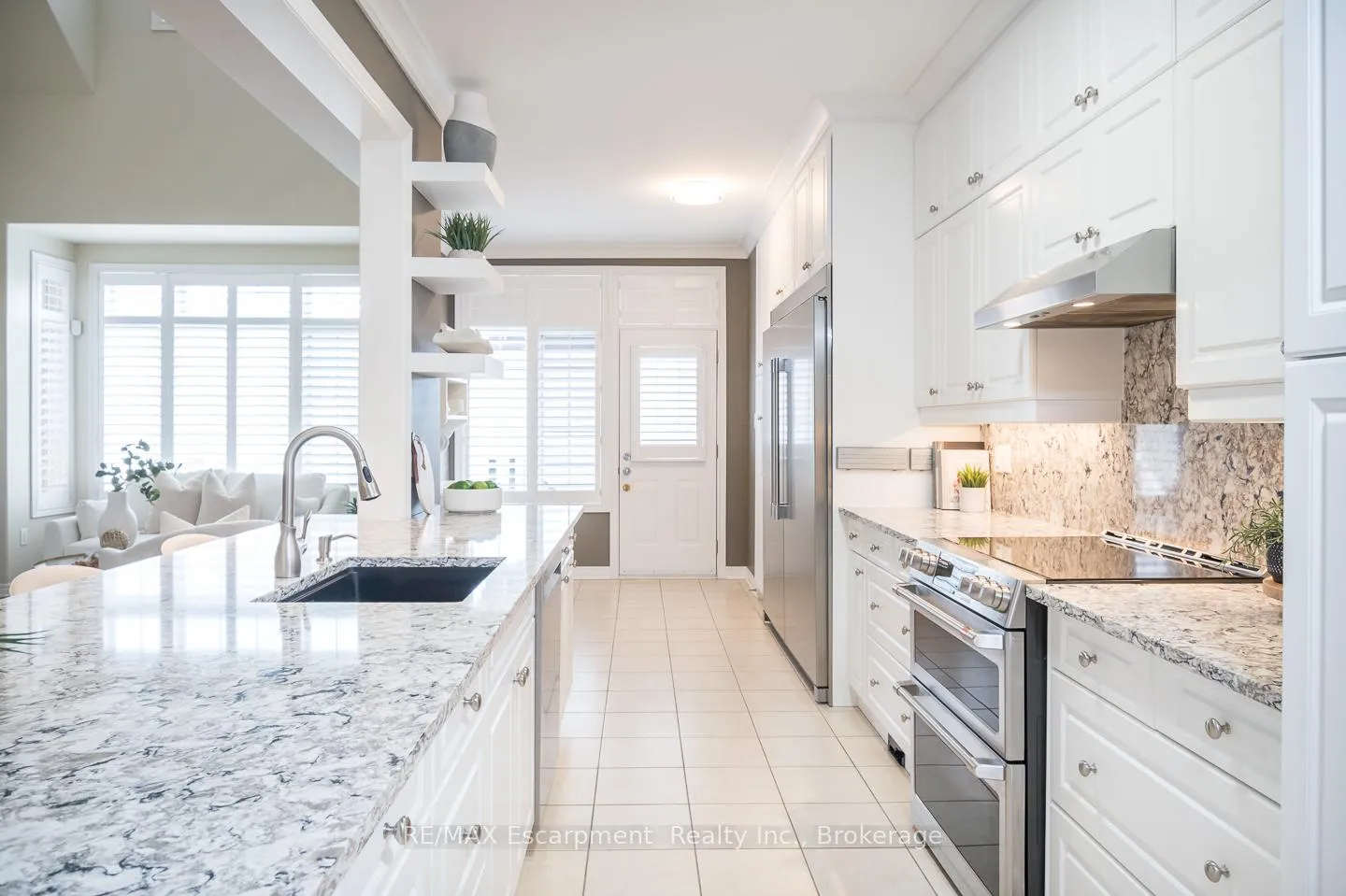 Photo 5 of 6293 Pinestone Road, Niagara Falls, Stamford — HOMEH