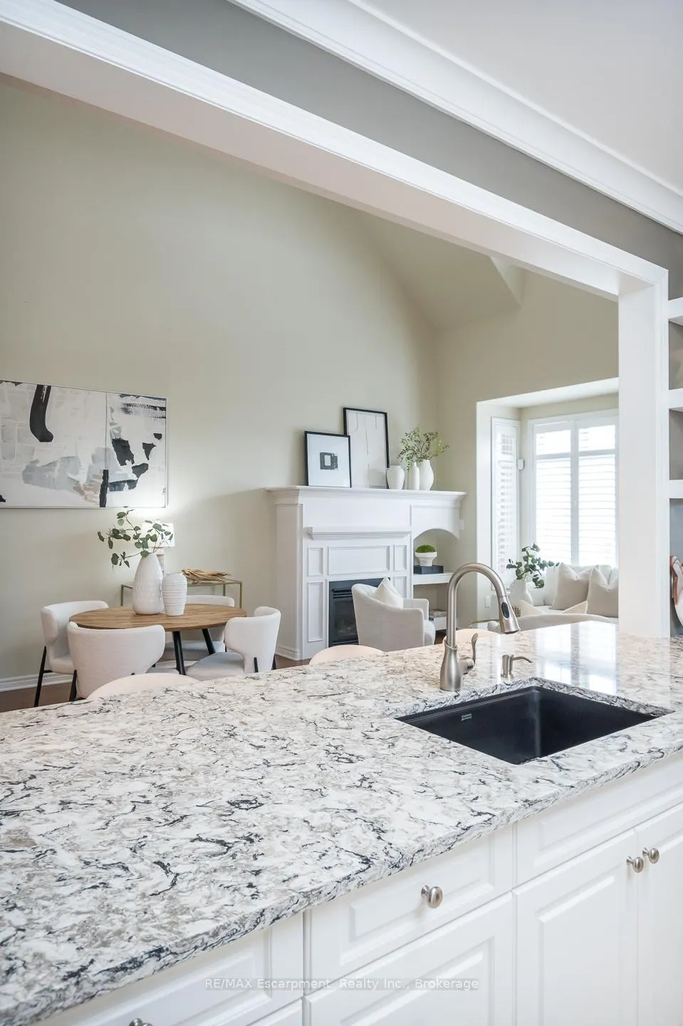 Photo 7 of 6293 Pinestone Road, Niagara Falls, Stamford — HOMEH