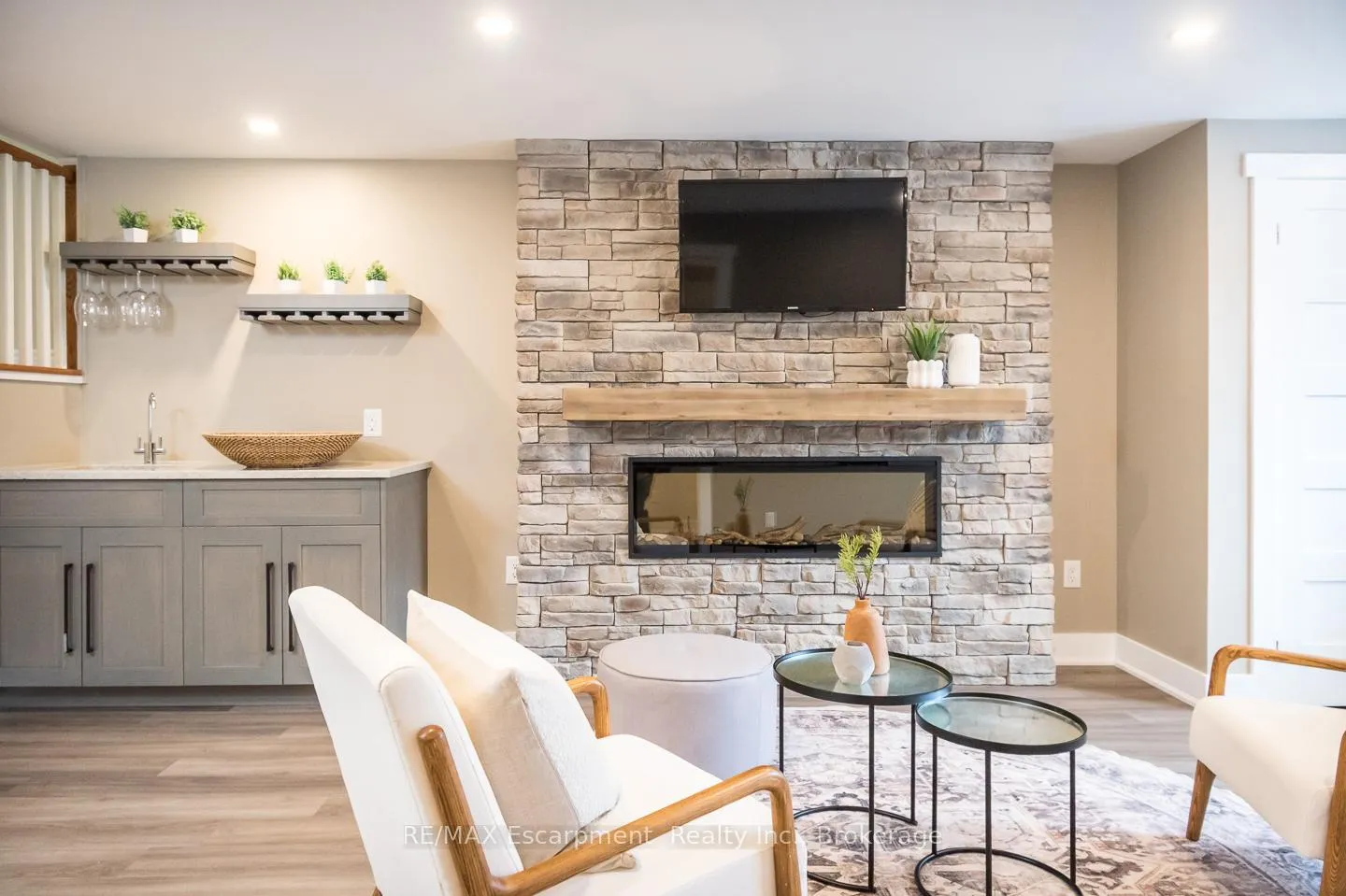 Photo 39 of 6293 Pinestone Road, Niagara Falls, Stamford — HOMEH