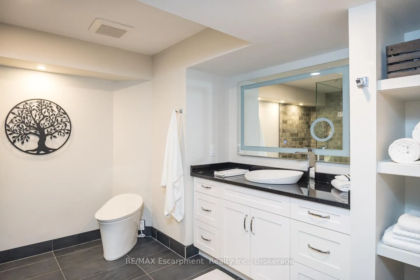 Photo 45 of 6293 Pinestone Road, Niagara Falls, Stamford — HOMEH